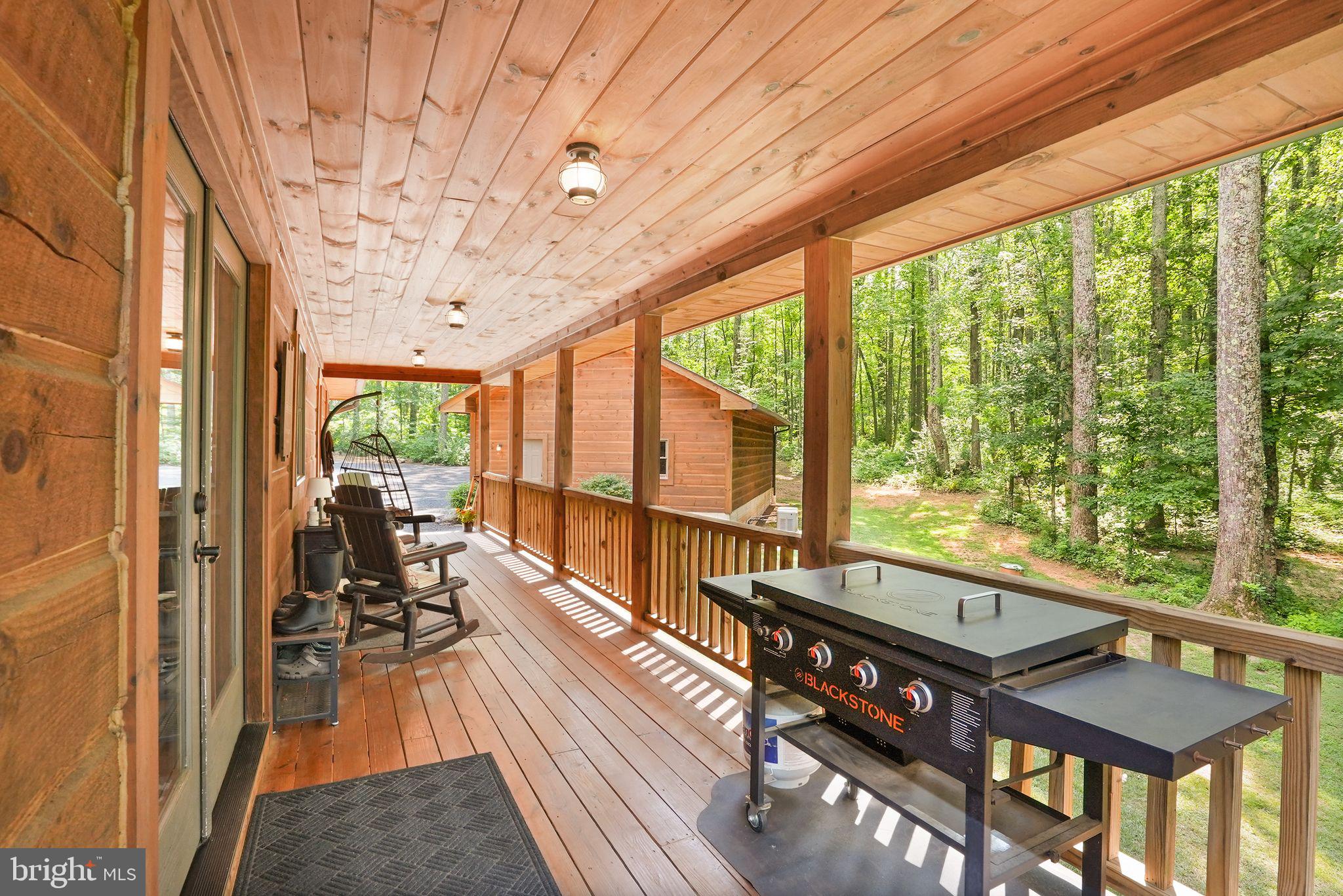 MOUNT PLEASANT EST - Residential