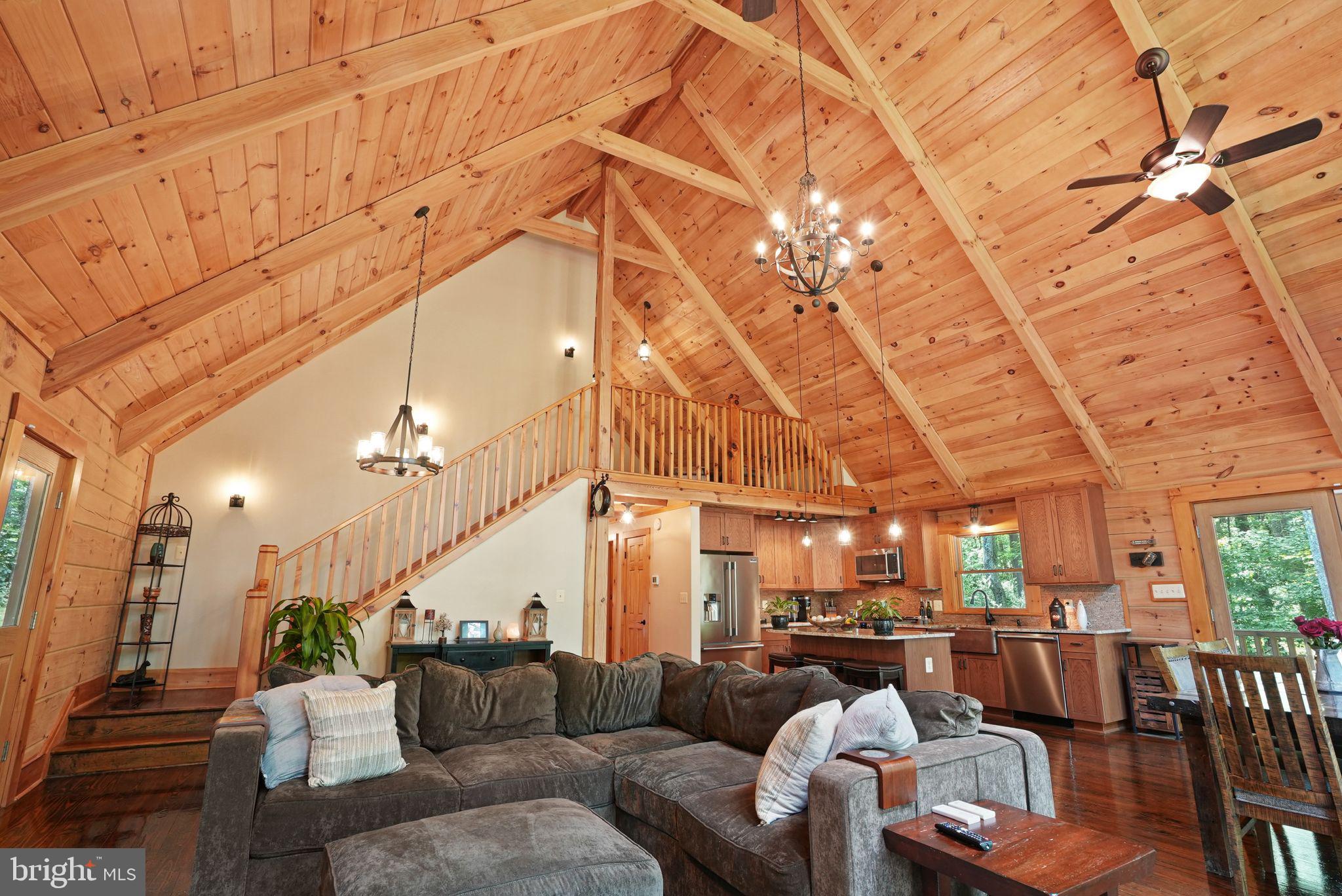 MOUNT PLEASANT EST - Residential