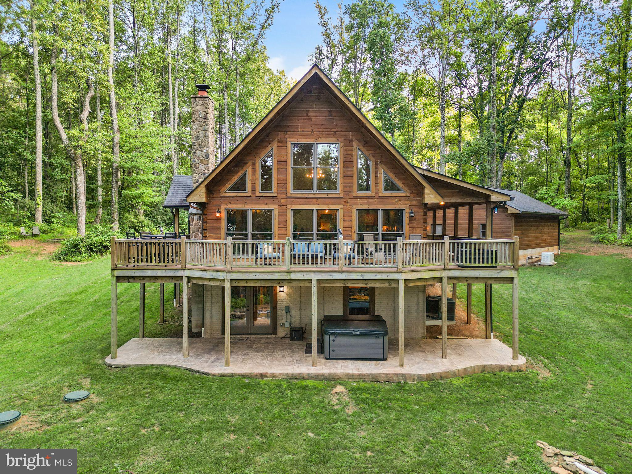 MOUNT PLEASANT EST - Residential