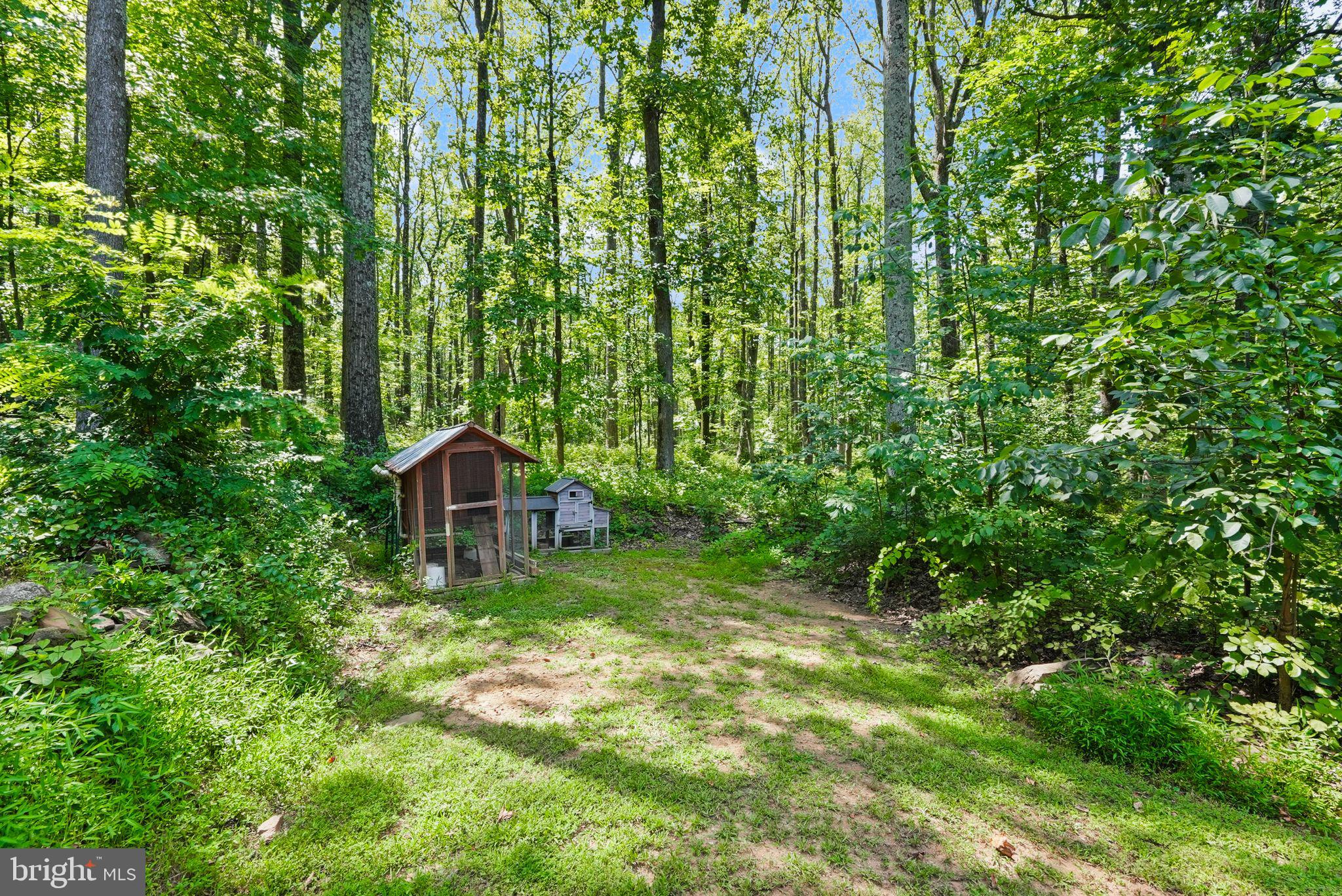 MOUNT PLEASANT EST - Residential