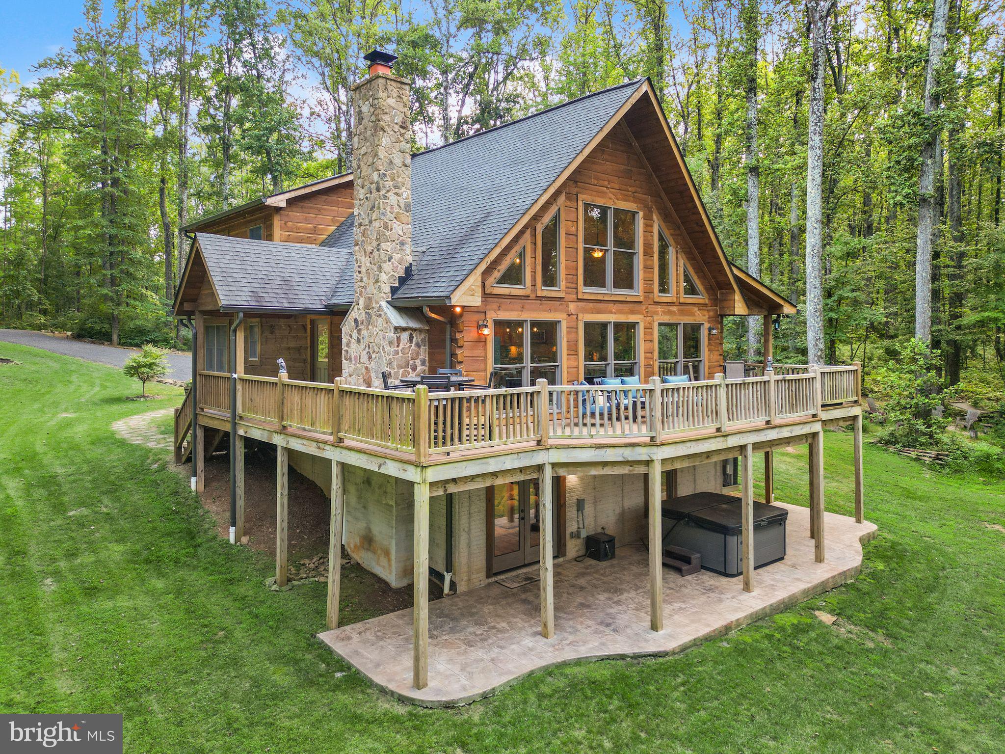 MOUNT PLEASANT EST - Residential