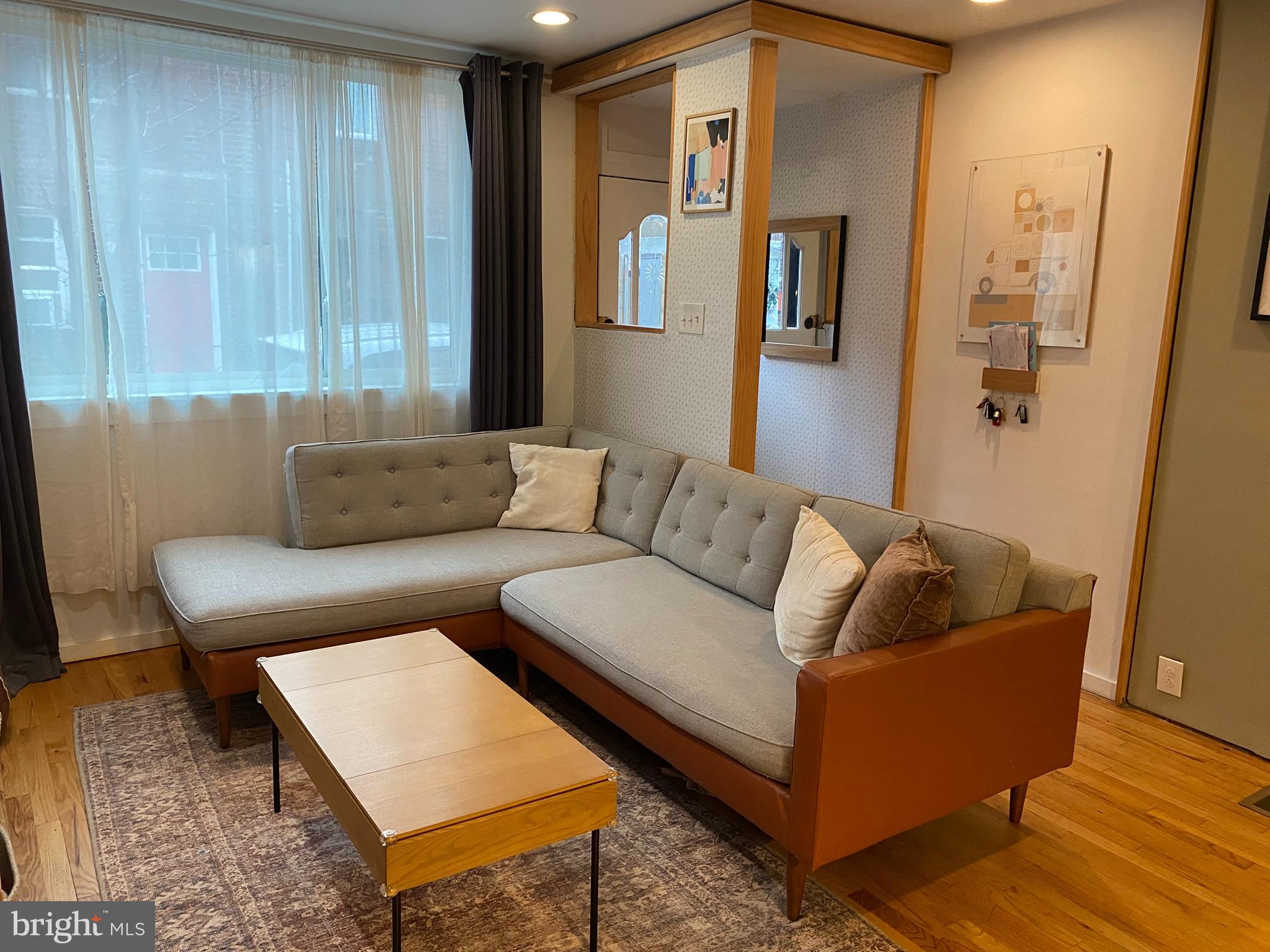 1221 S WARNOCK STREET