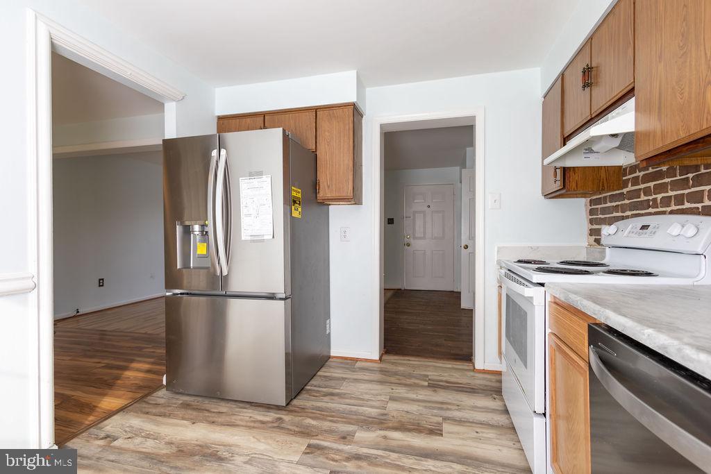 WOODLAWN HEIGHTS - Residential Lease