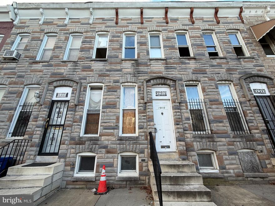 ONLINE AUCTION: Bidding begins 1/19/2026 @ 10:00 AM. Bidding ends 1/21/2026 @ 6:50 PM. List Price is Suggested Opening Bid. Deposit: $5,000.

2 Story Townhouse located in the Upton area.
JUST MINUTES to Druid Hill Park.
Easy access to major traffic artery Reisterstown Rd.
Property is vacant.