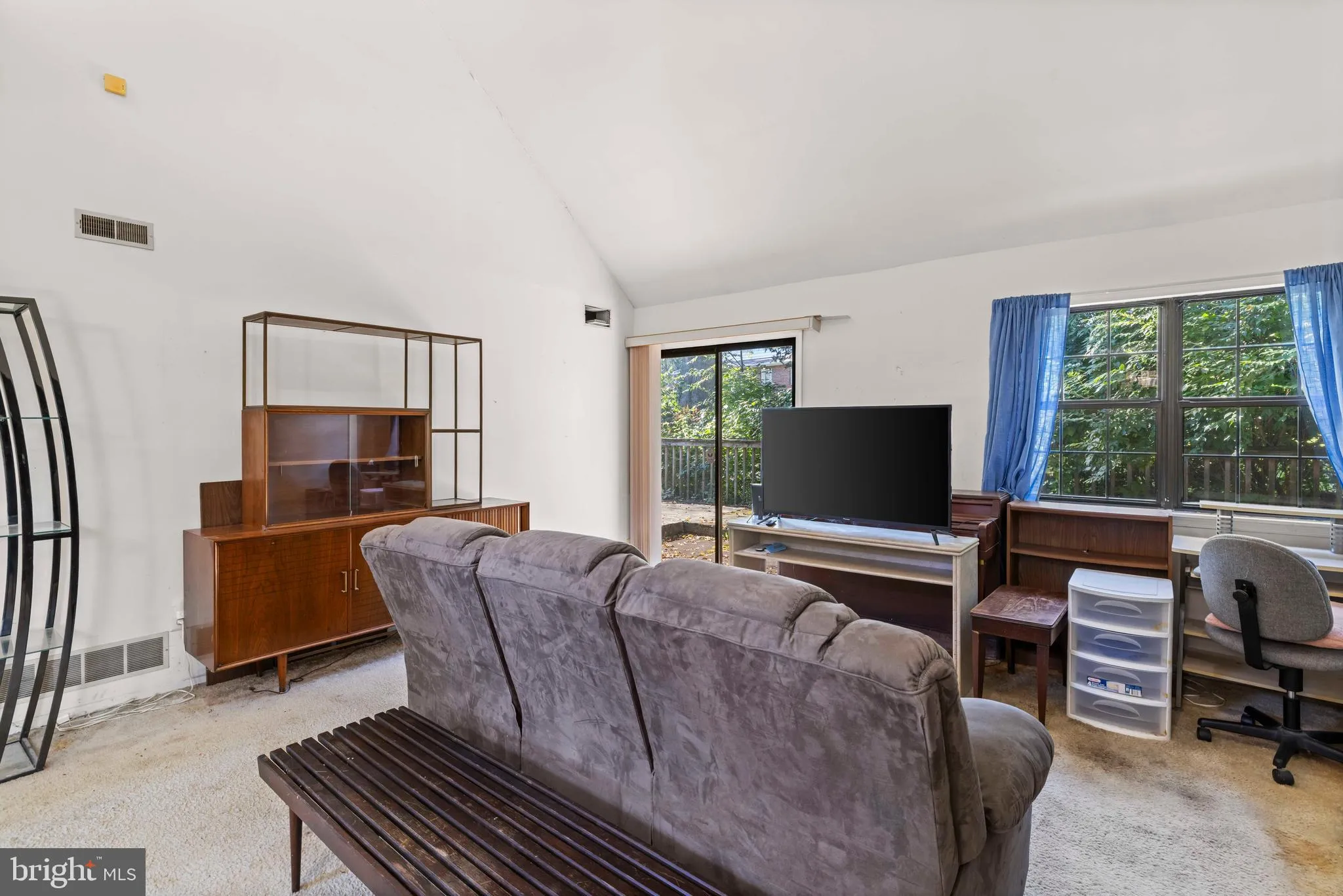 Elkins Park, Pennsylvania 19027, United States, 3 Bedrooms Bedrooms, ,2 BathroomsBathrooms,Residential,Active,228185