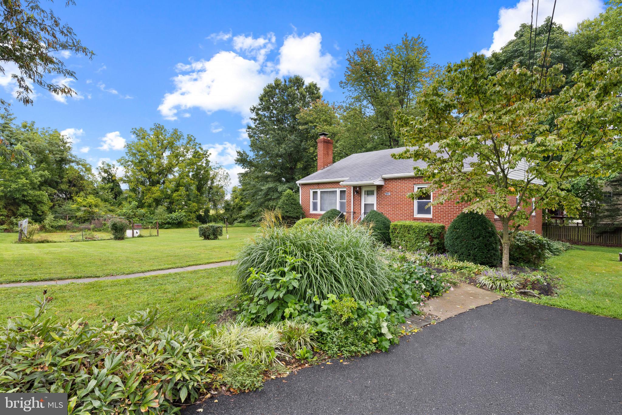 7229 BOWERS ROAD