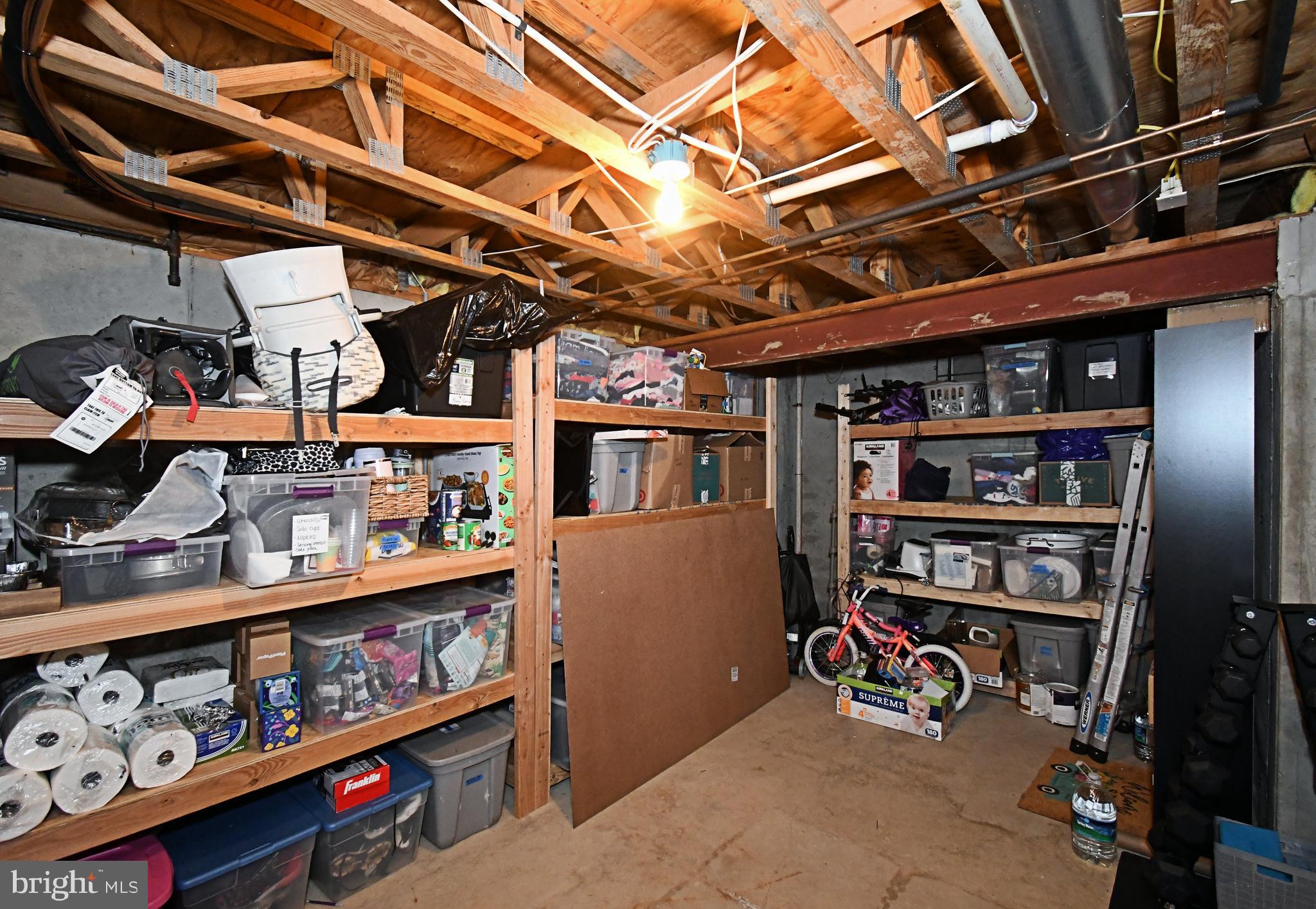 MONTGOMERY GREENE - Residential