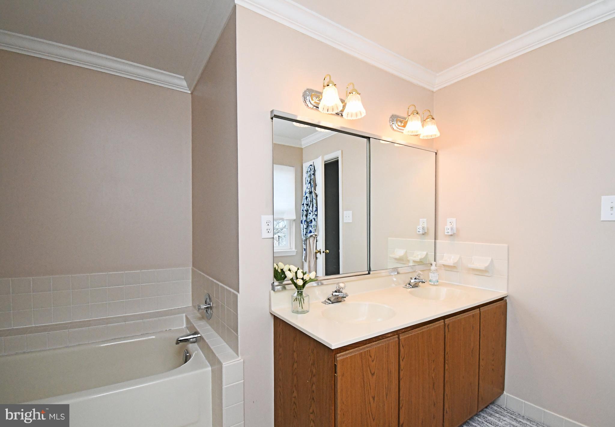 MONTGOMERY GREENE - Residential