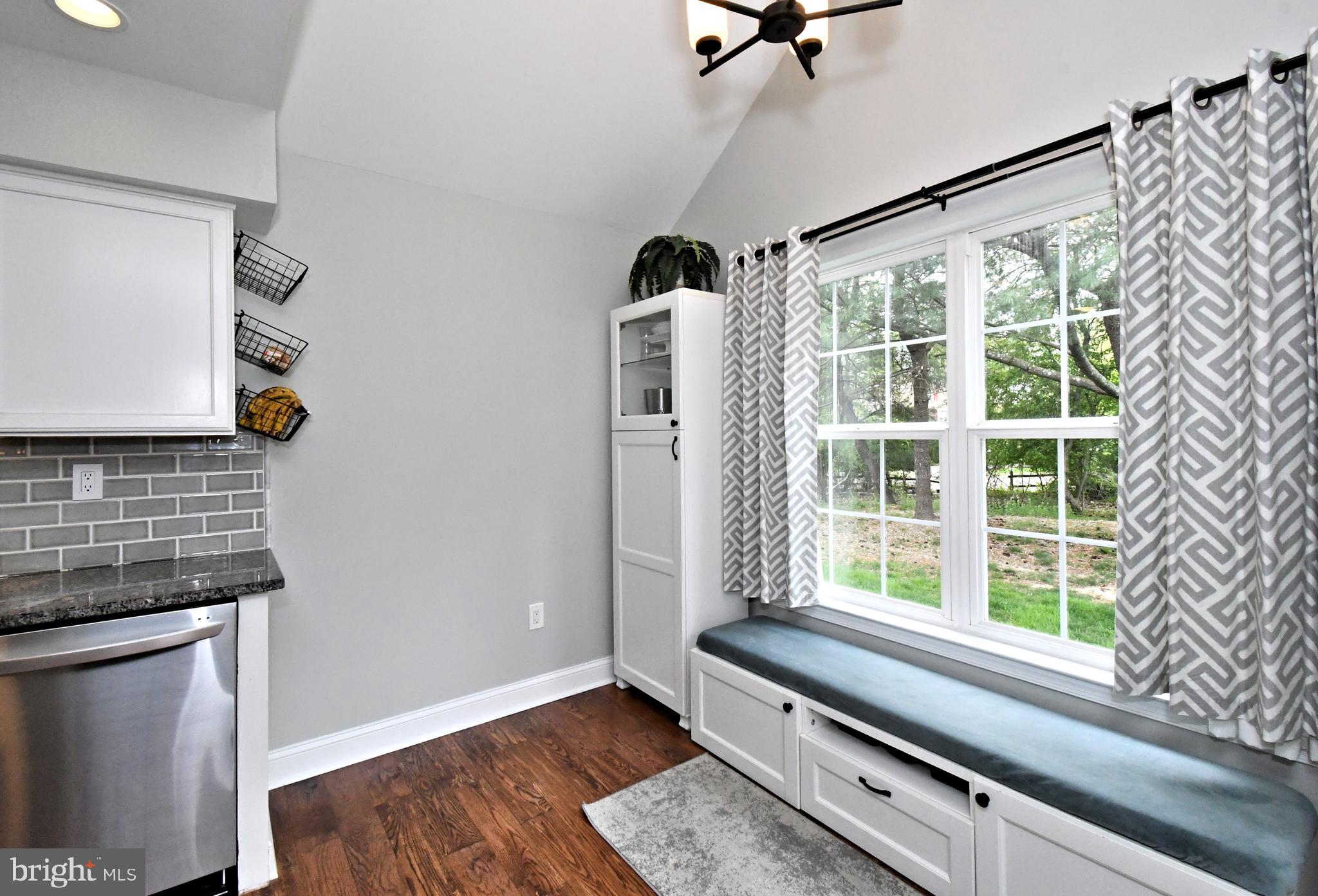 MONTGOMERY GREENE - Residential