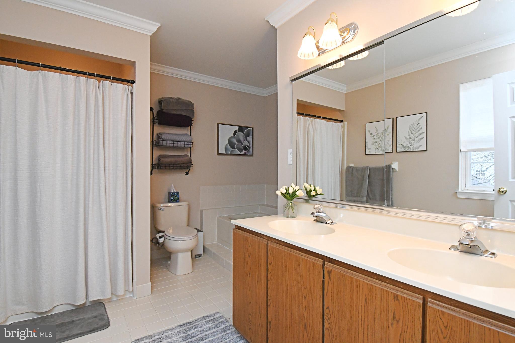 MONTGOMERY GREENE - Residential