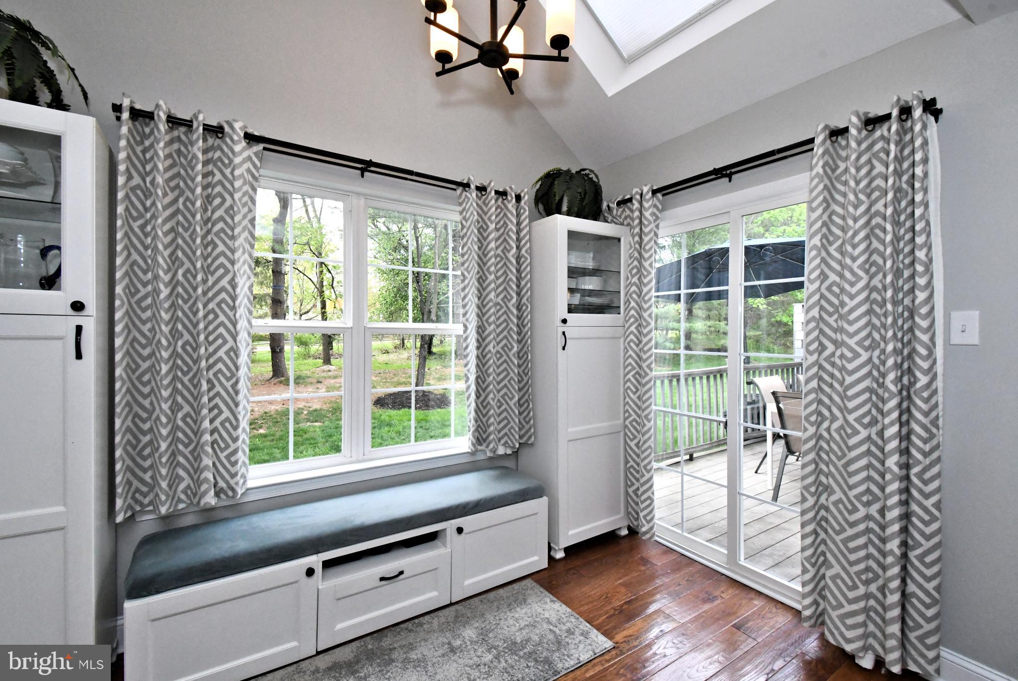 MONTGOMERY GREENE - Residential