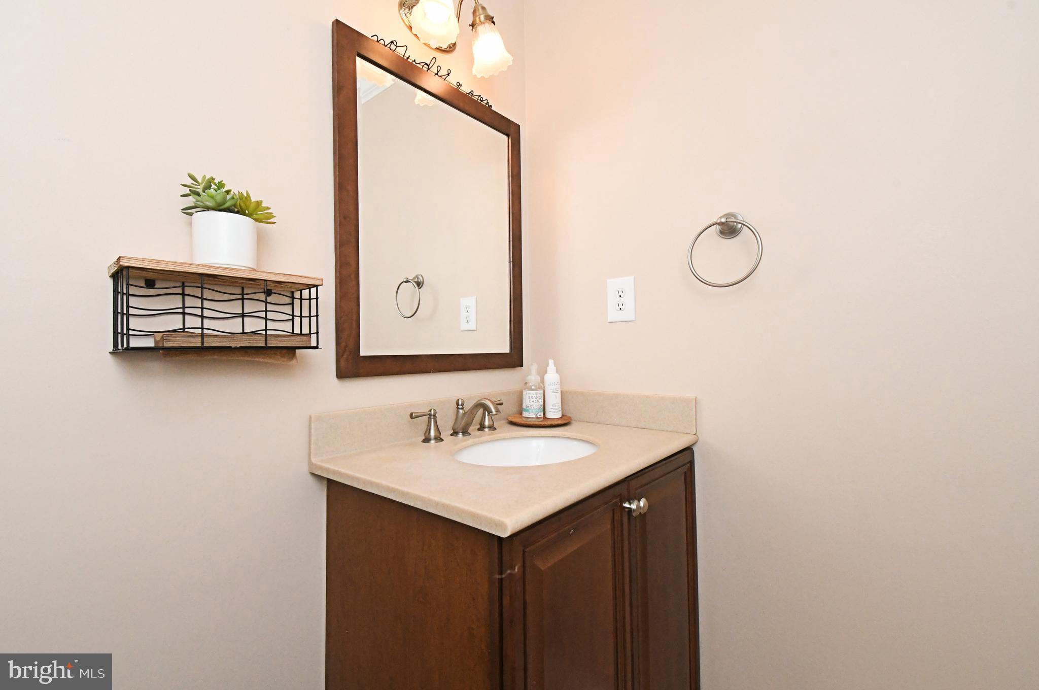 MONTGOMERY GREENE - Residential