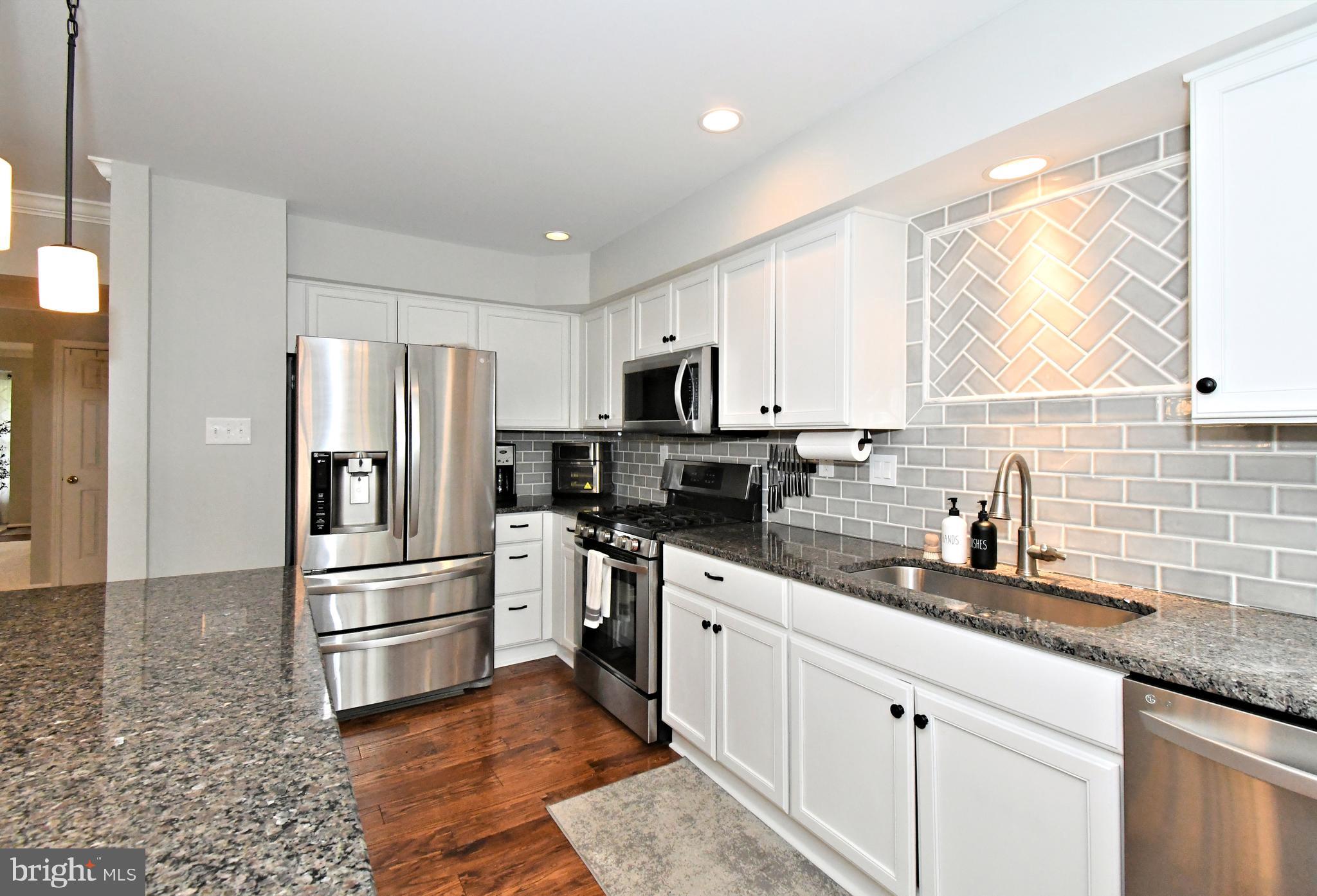 MONTGOMERY GREENE - Residential