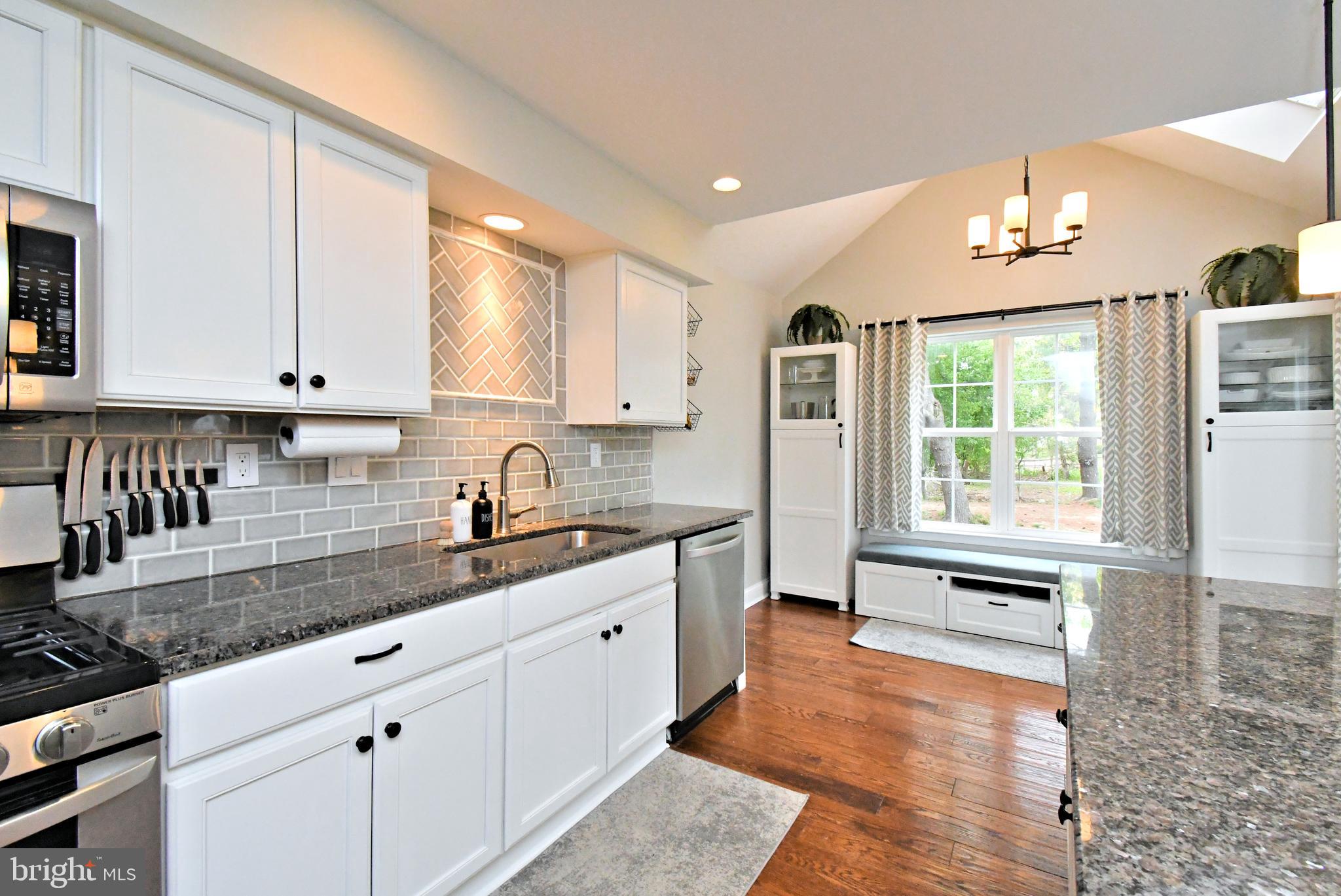 MONTGOMERY GREENE - Residential