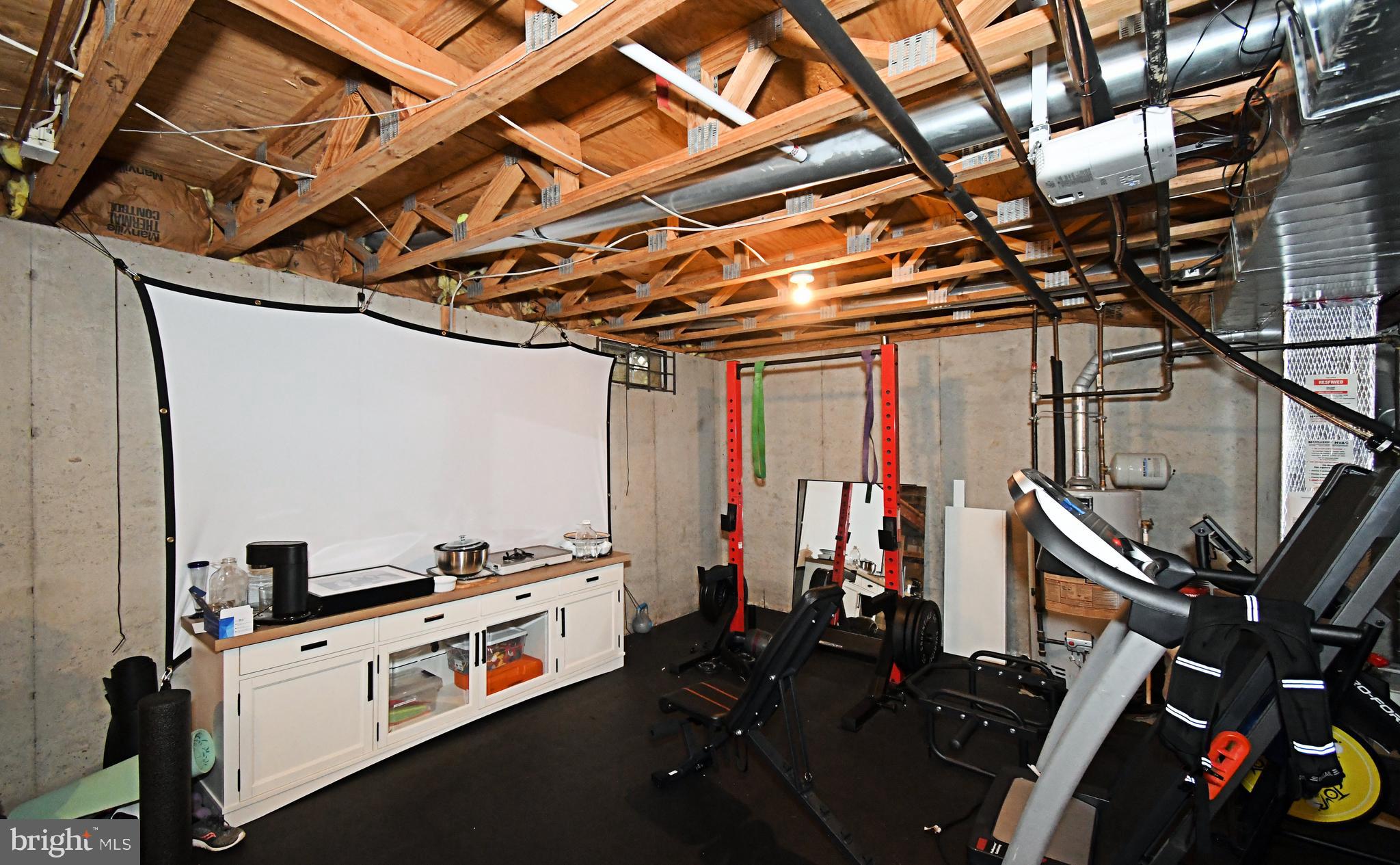 MONTGOMERY GREENE - Residential