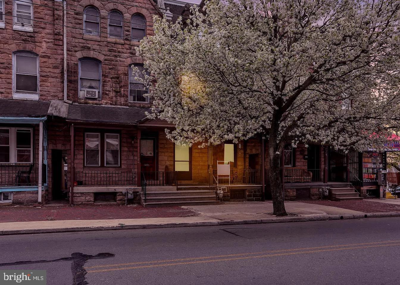 1404 PERKIOMEN AVENUE