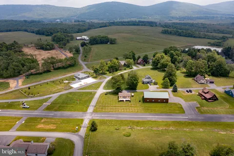 MLS: WVTU2000122