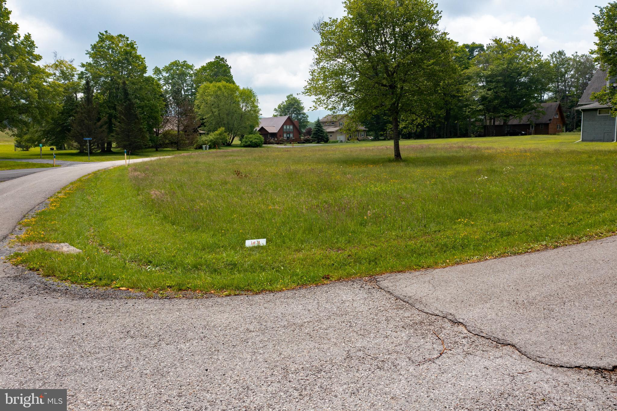 WINDWOOD FLY IN RESORT - Land