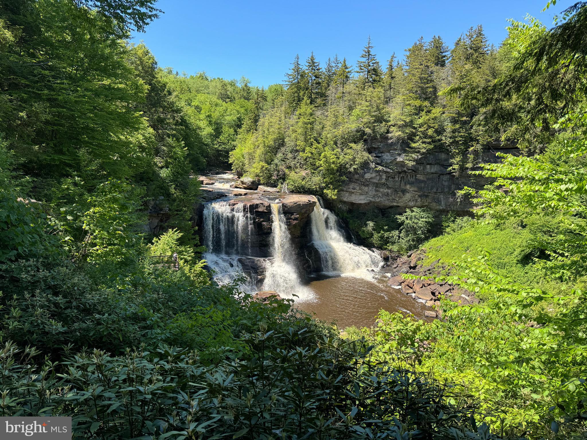 WINDWOOD FLY IN RESORT - Land