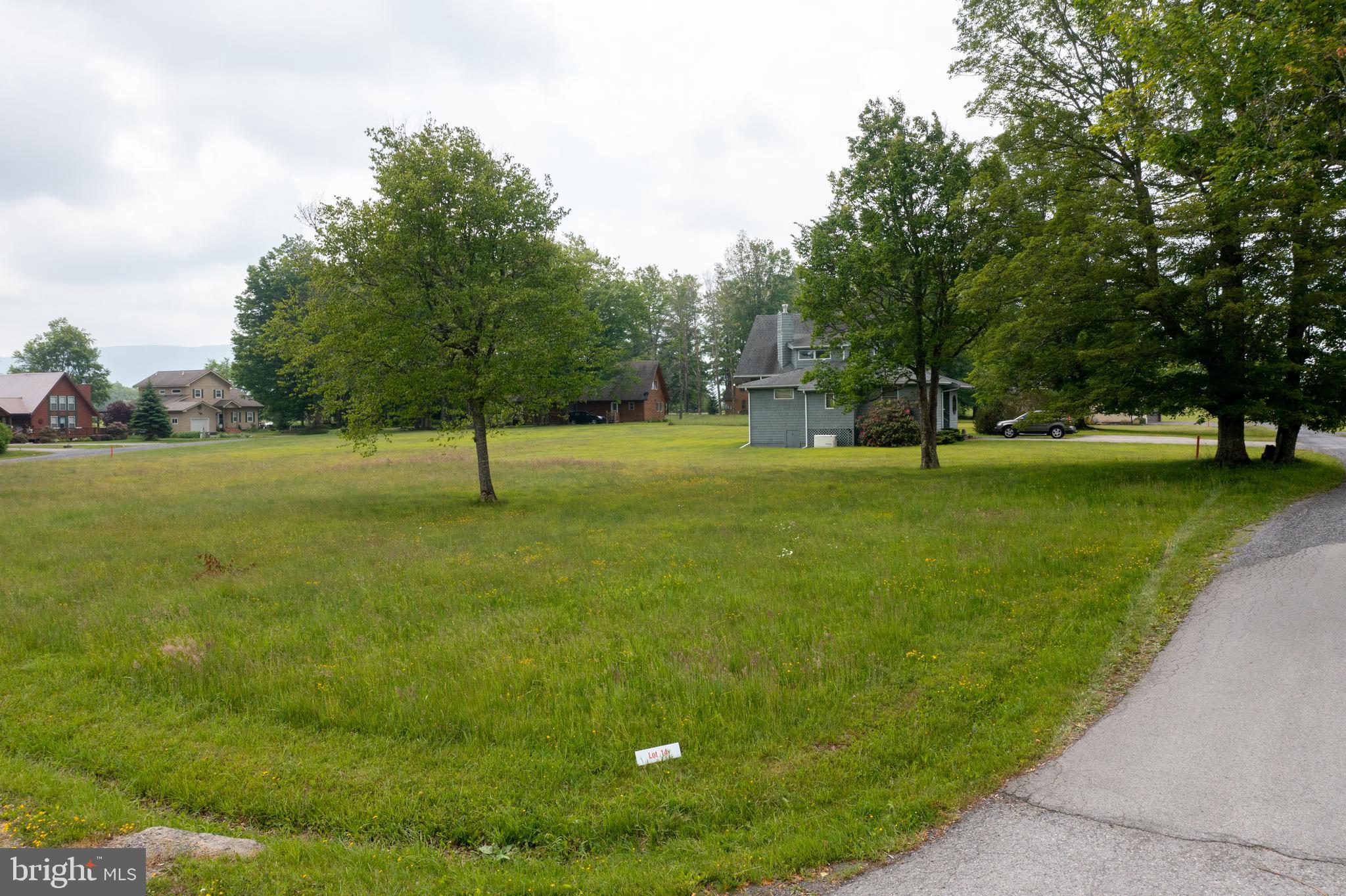 WINDWOOD FLY IN RESORT - Land