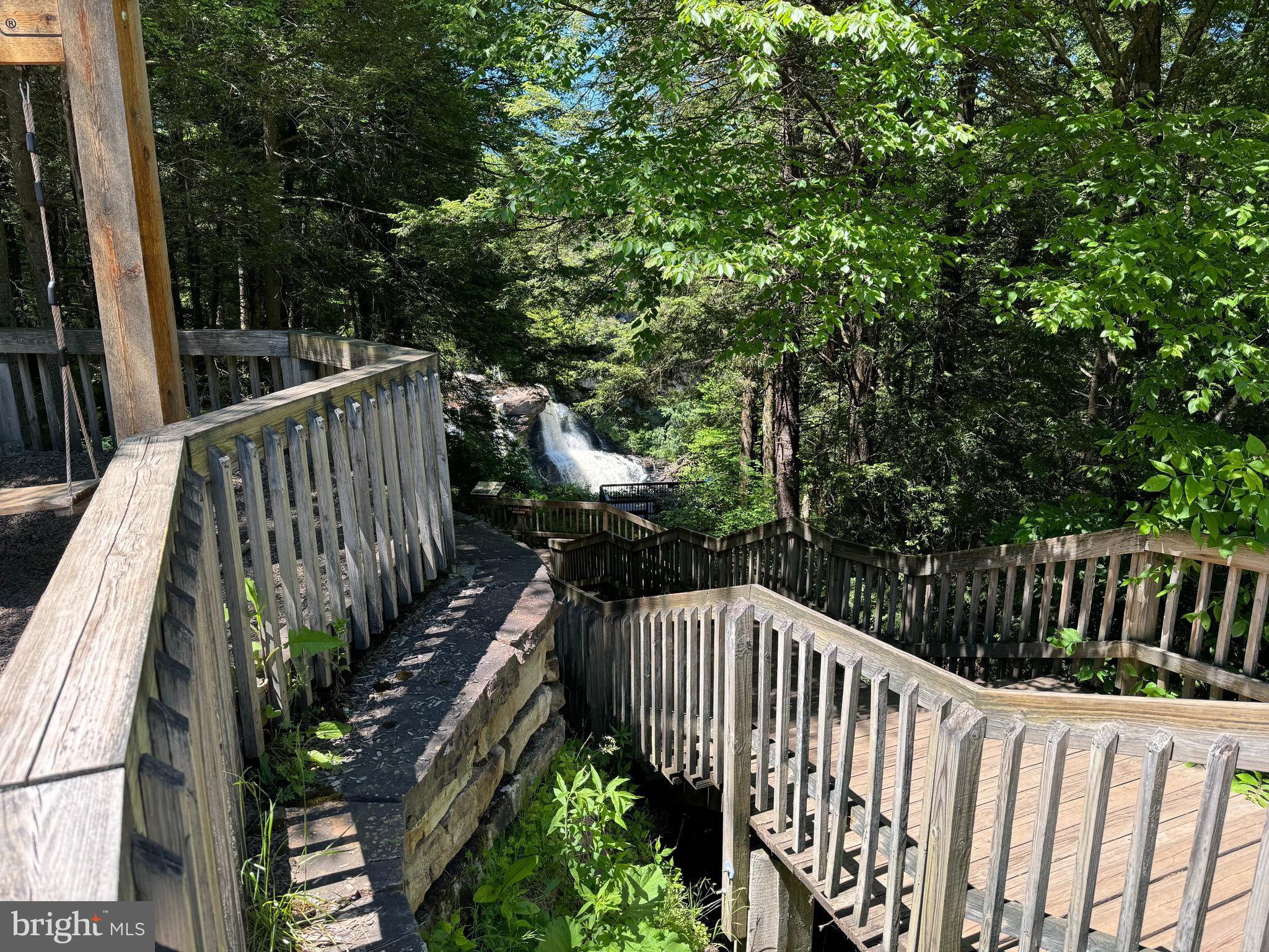 WINDWOOD FLY IN RESORT - Land