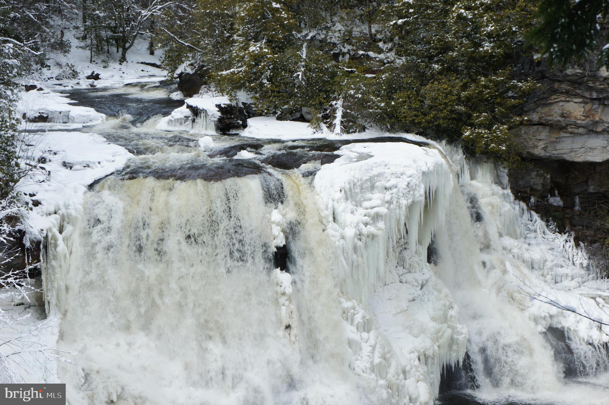 WINDWOOD FLY IN RESORT - Land