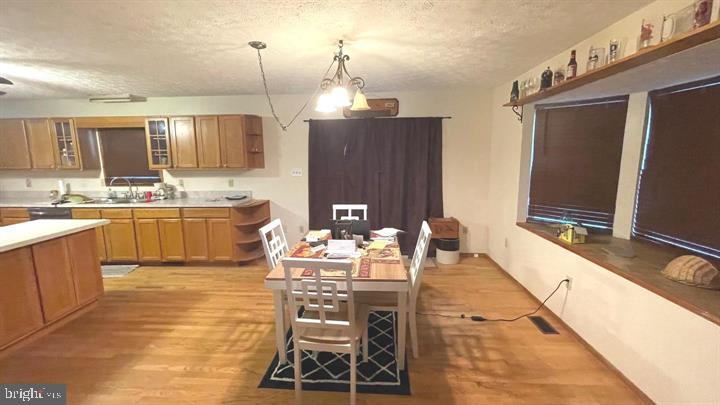 THE POINTS - Residential