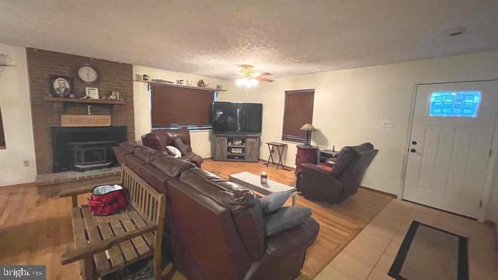 THE POINTS - Residential