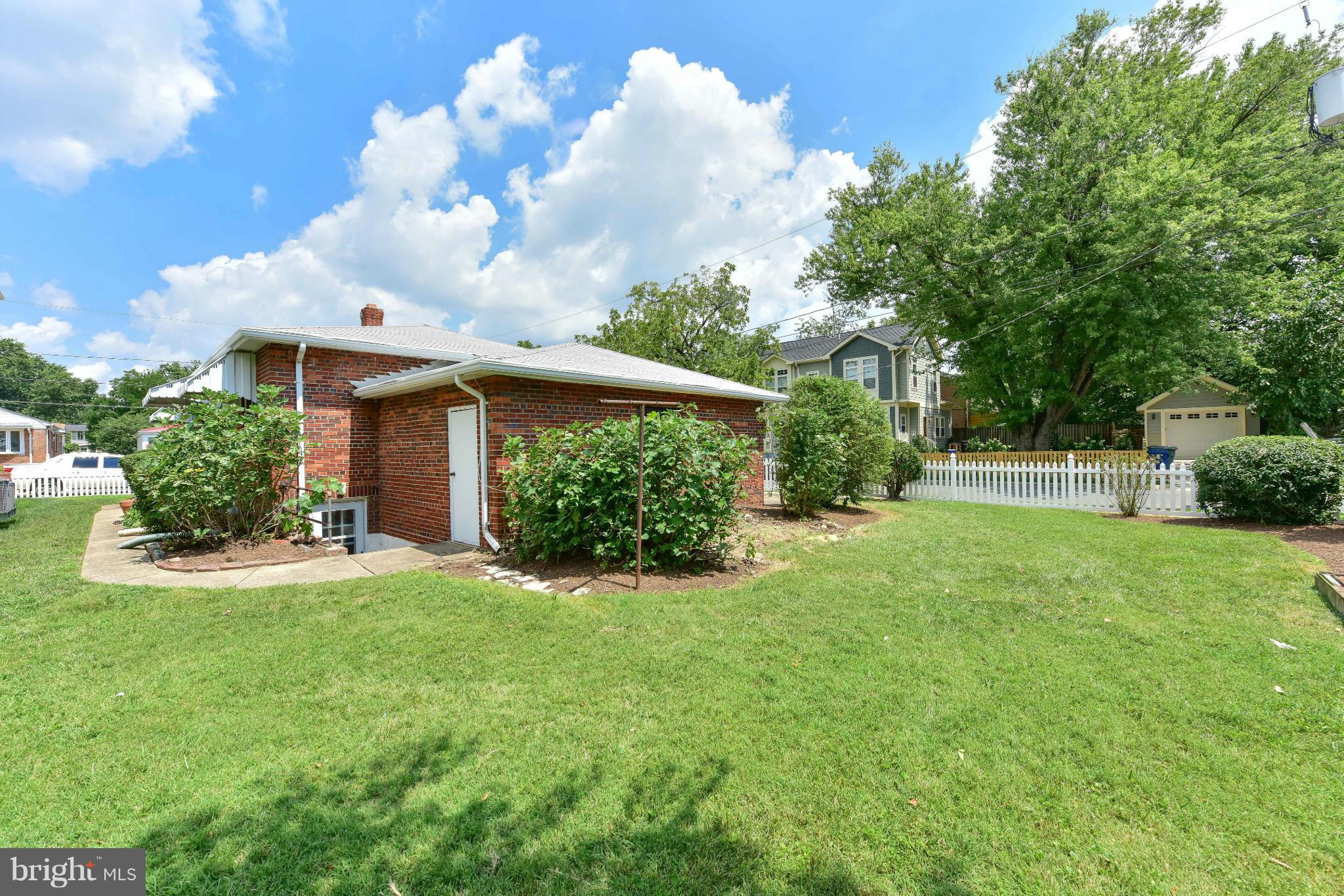 DEL RAY - Residential