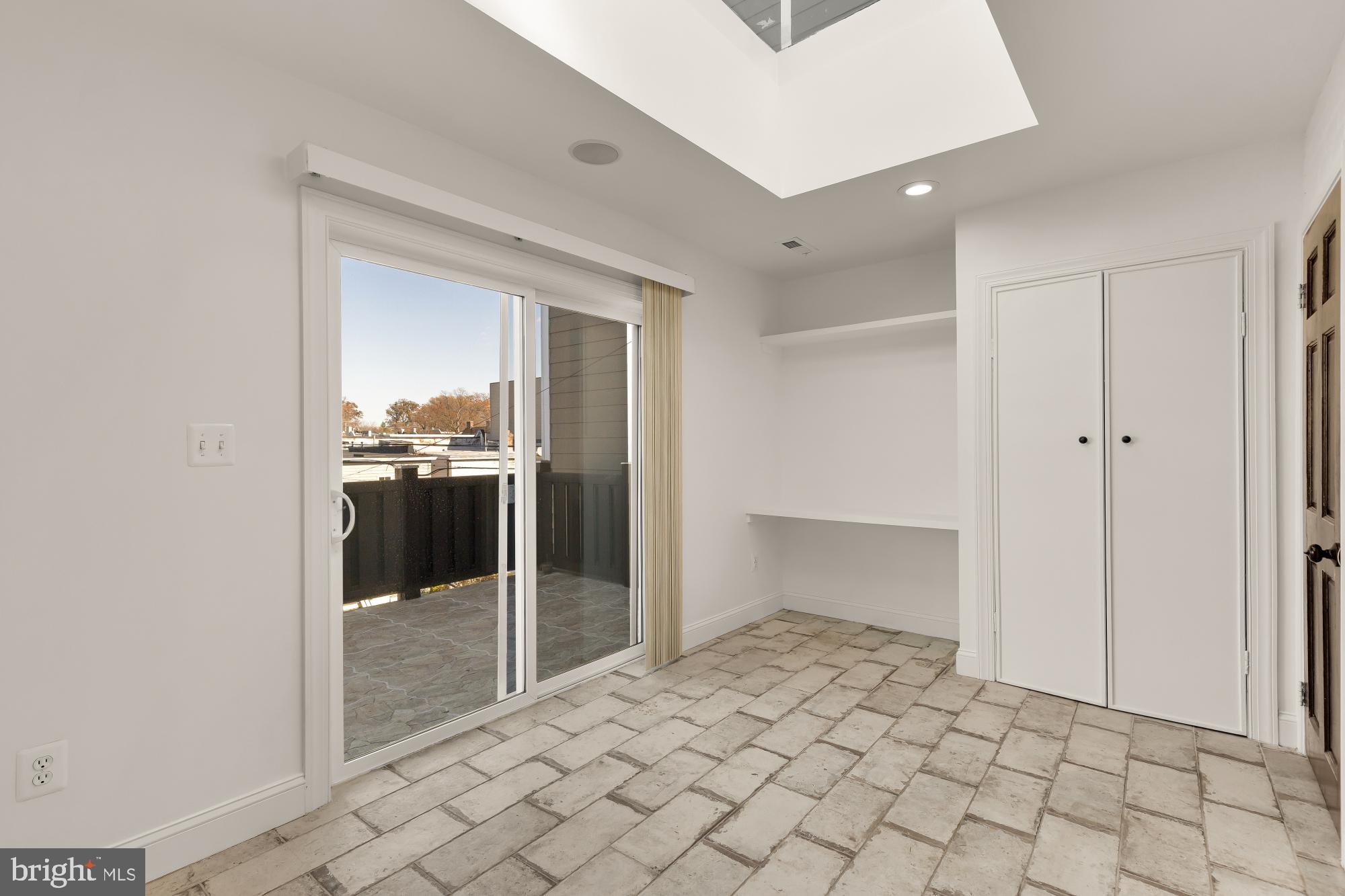 TRINIDAD - Residential Income