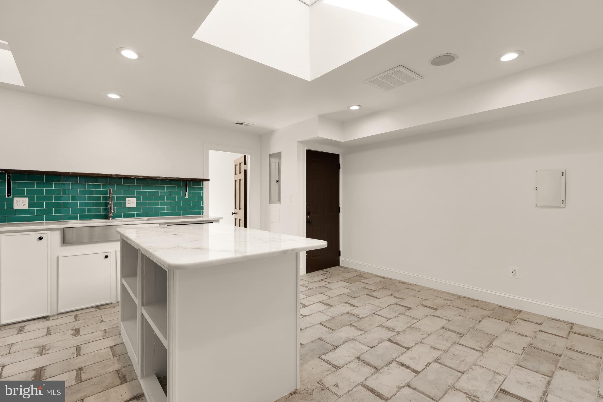 TRINIDAD - Residential Income