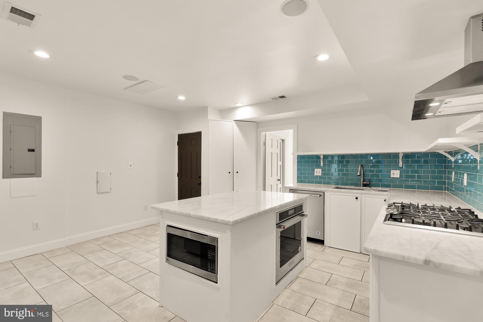 TRINIDAD - Residential Income