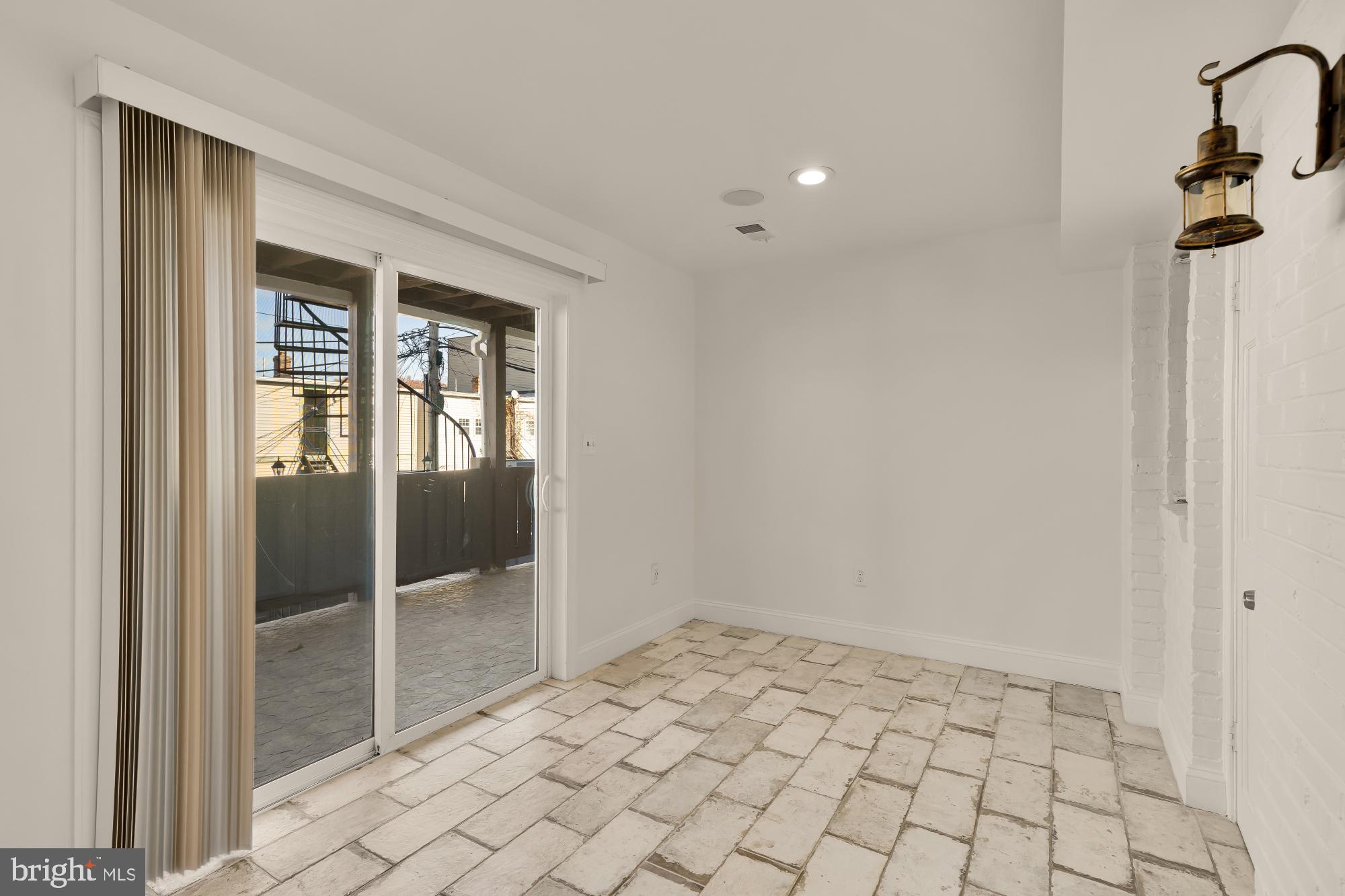 TRINIDAD - Residential Income