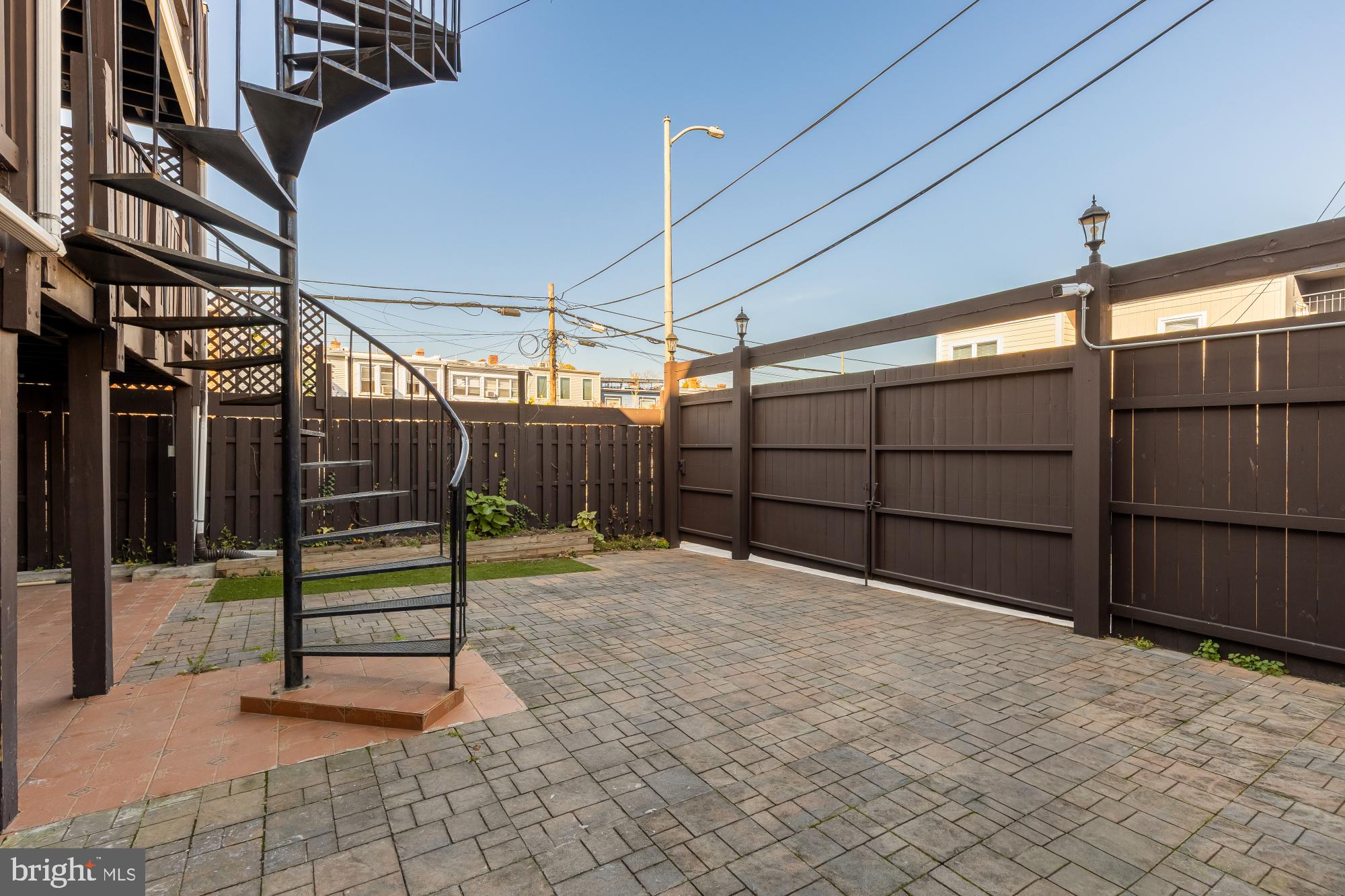 TRINIDAD - Residential Income