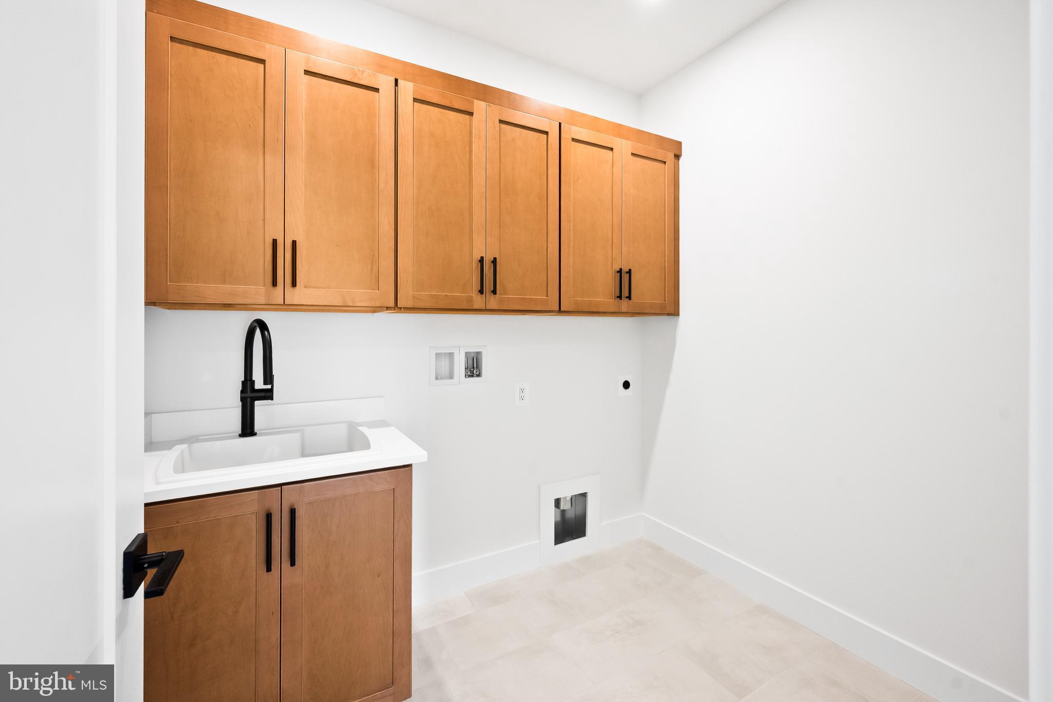 THE GROVE AT DOMINION HILLS - Residential Lease