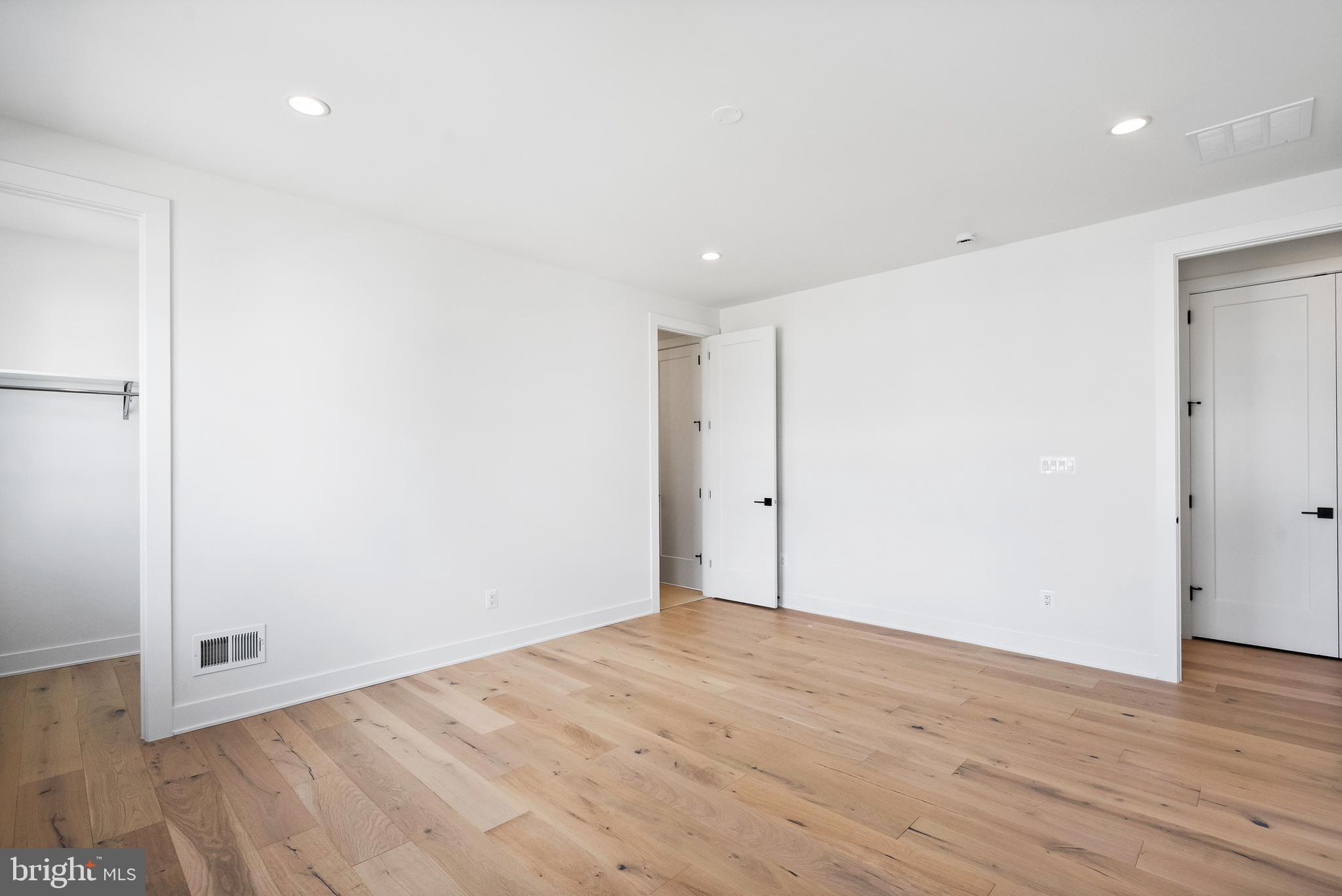 THE GROVE AT DOMINION HILLS - Residential Lease