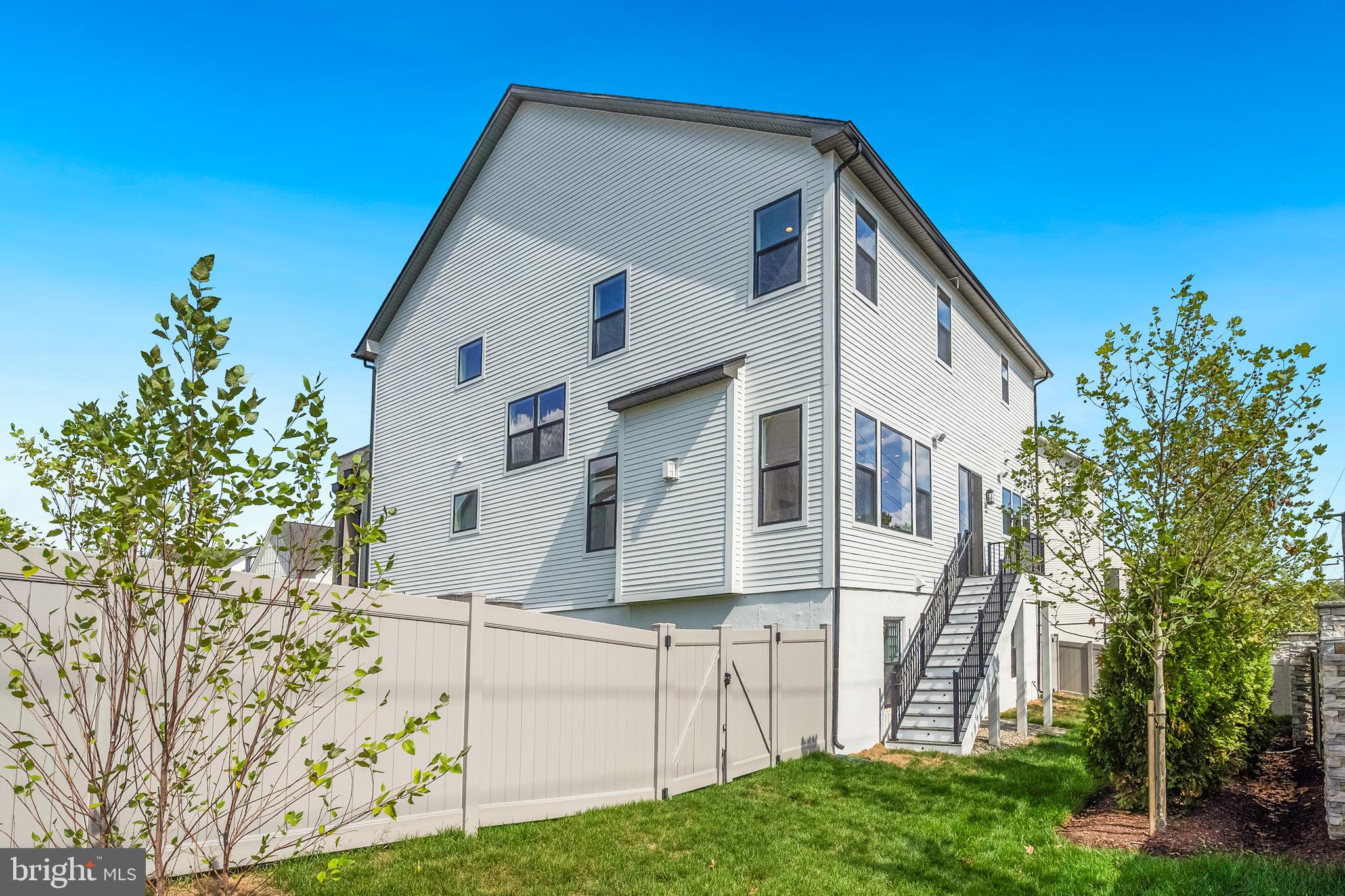 THE GROVE AT DOMINION HILLS - Residential Lease