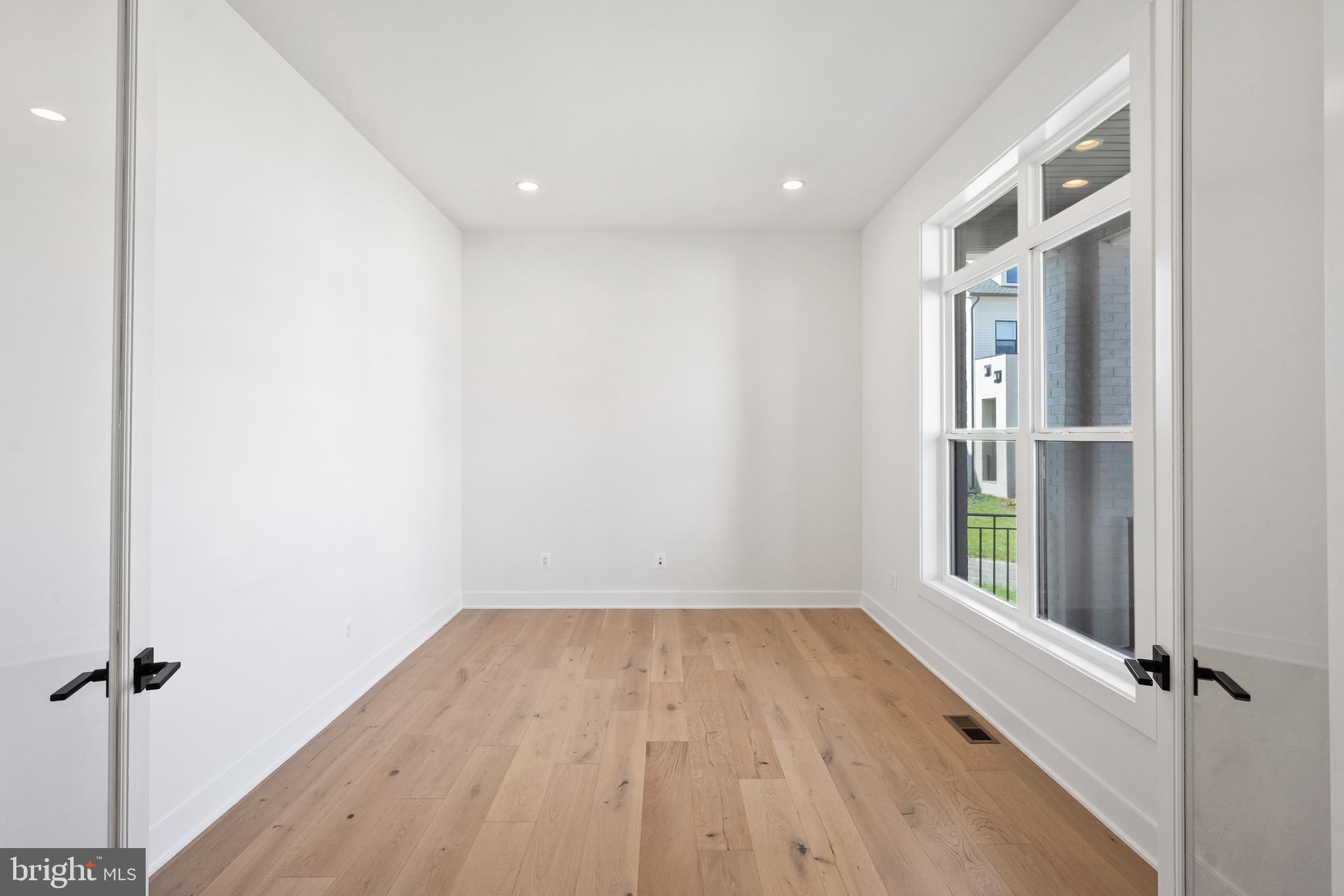 THE GROVE AT DOMINION HILLS - Residential Lease