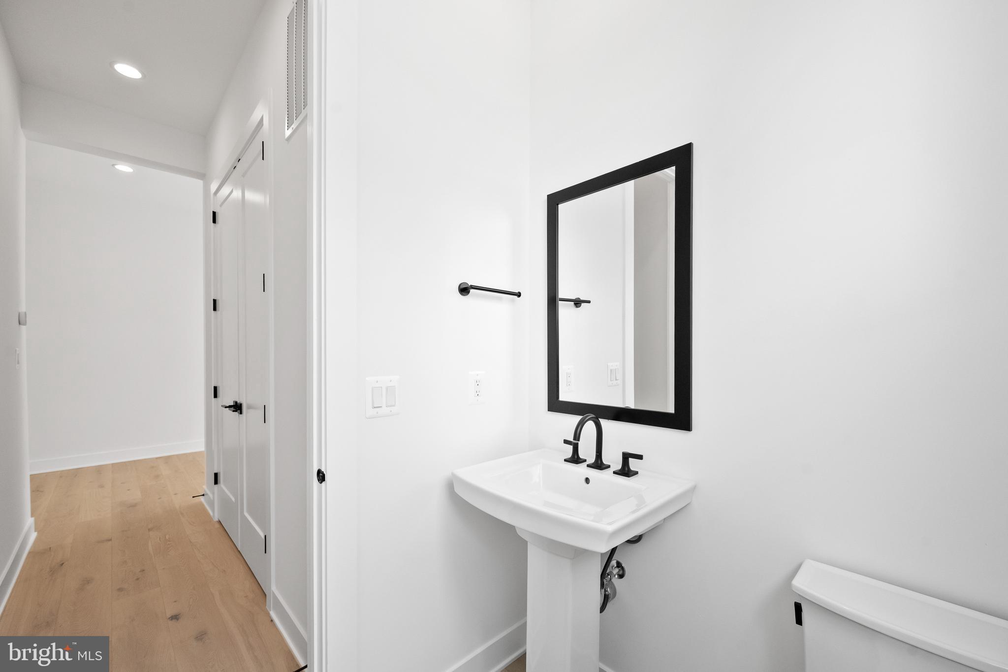 THE GROVE AT DOMINION HILLS - Residential Lease