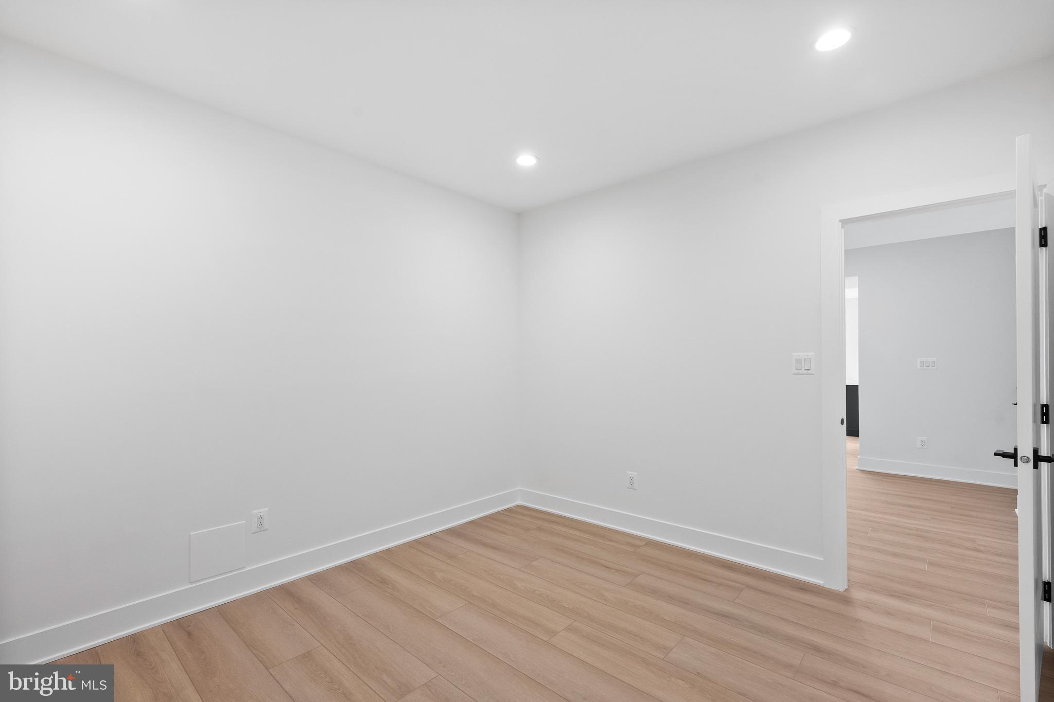 THE GROVE AT DOMINION HILLS - Residential Lease