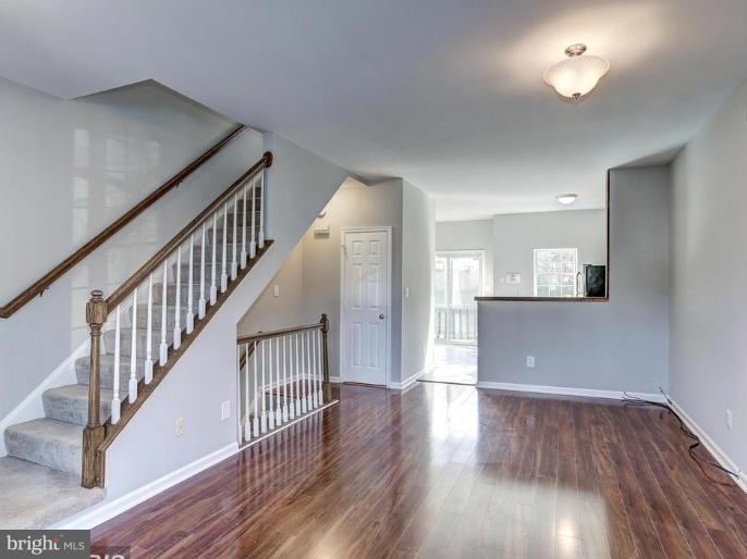 MONTCLAIR MEWS - Residential Lease