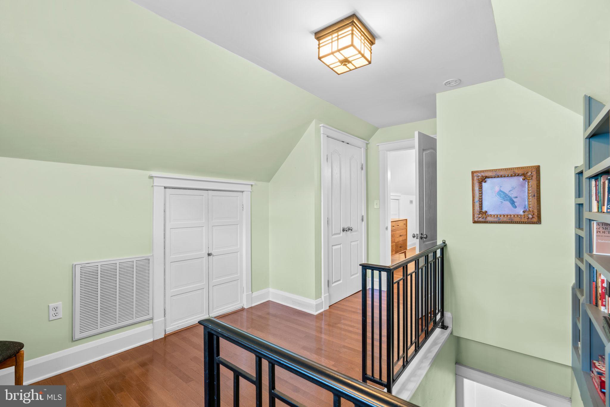 STONELEIGH - Residential