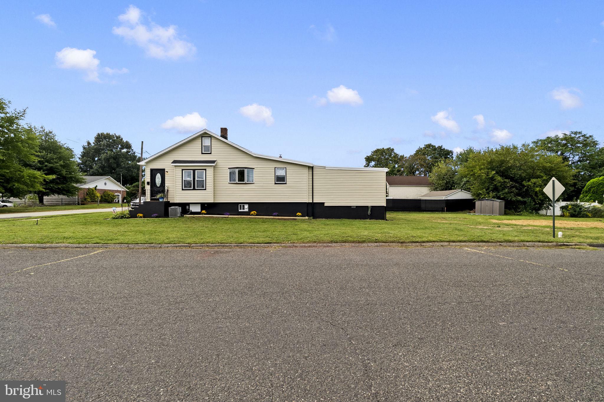 50 N LIPPINCOTT AVENUE