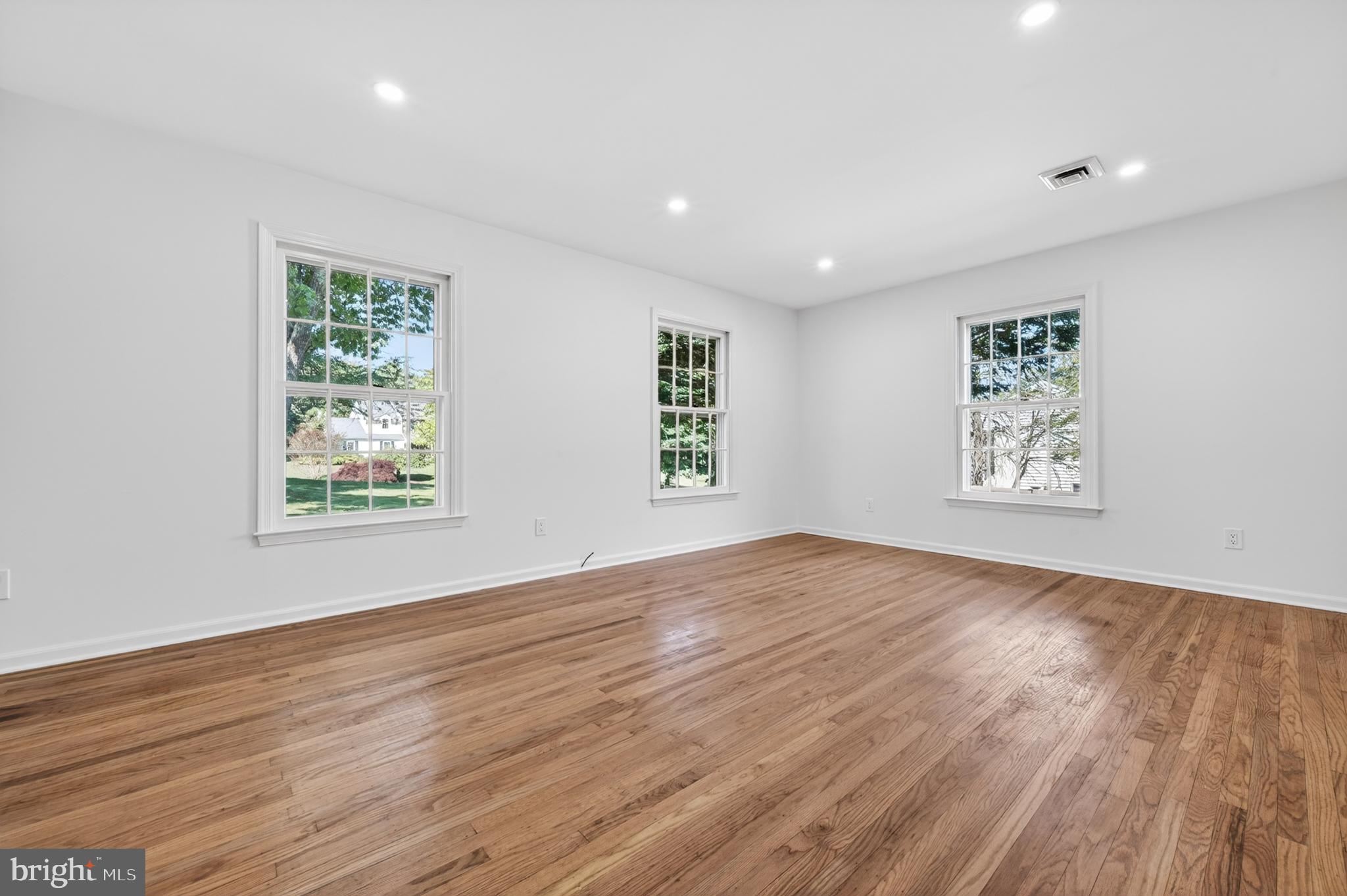 BROOKLANDS - Residential