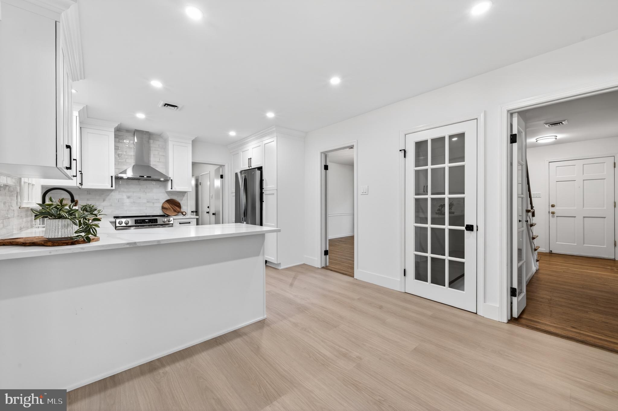 21 COLLEGEVIEW DRIVE