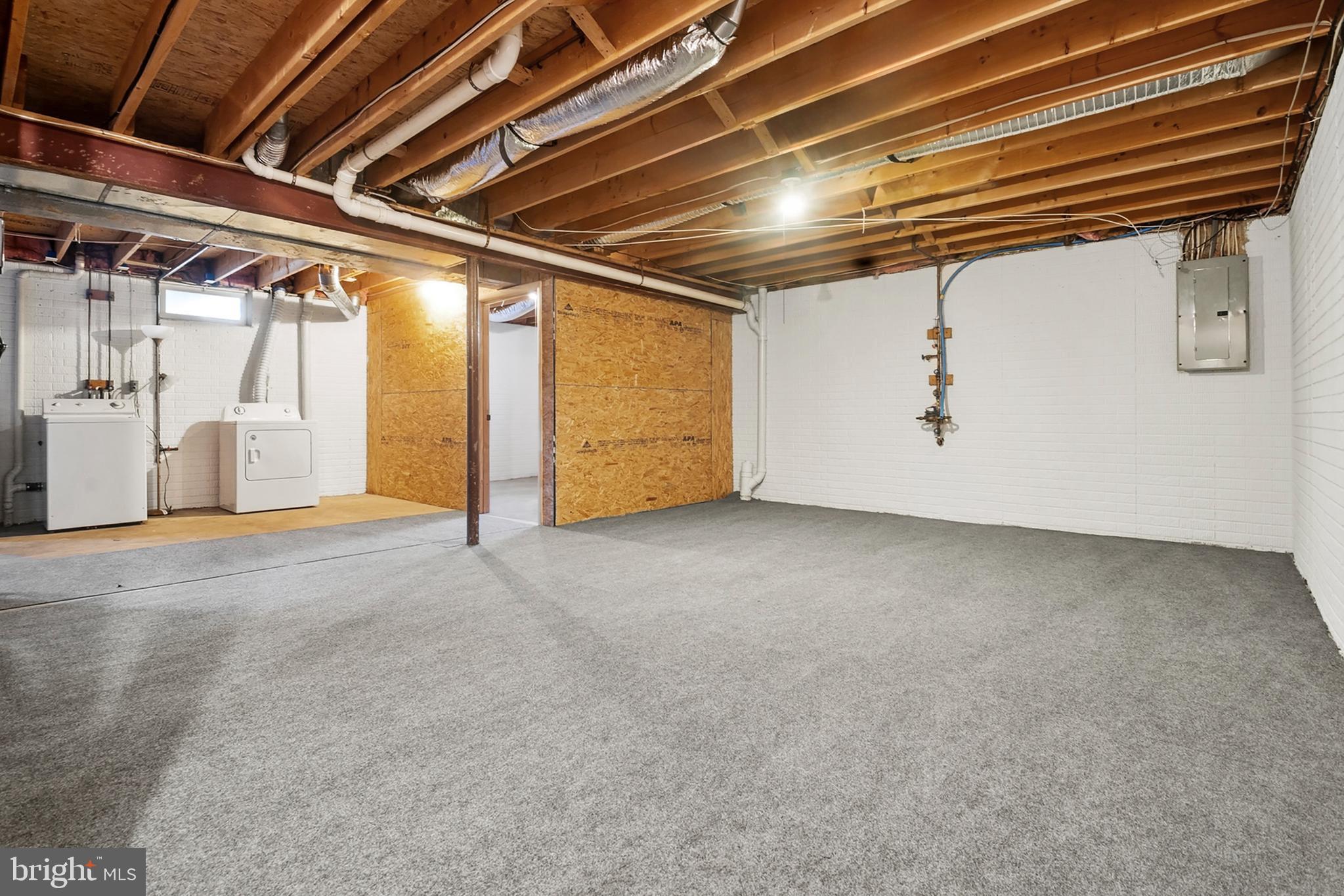 LONG BAR HARBOR - Residential