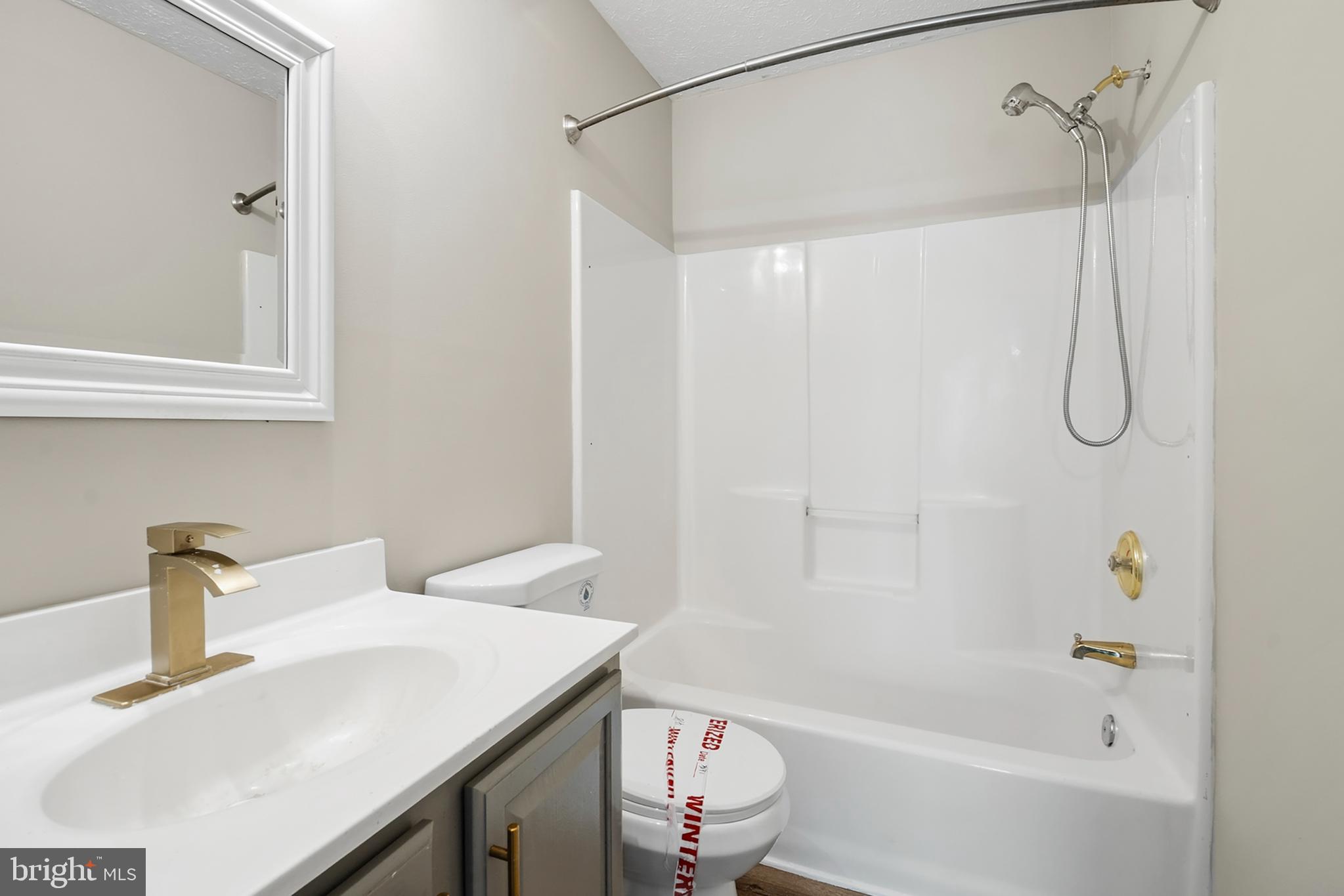 LONG BAR HARBOR - Residential