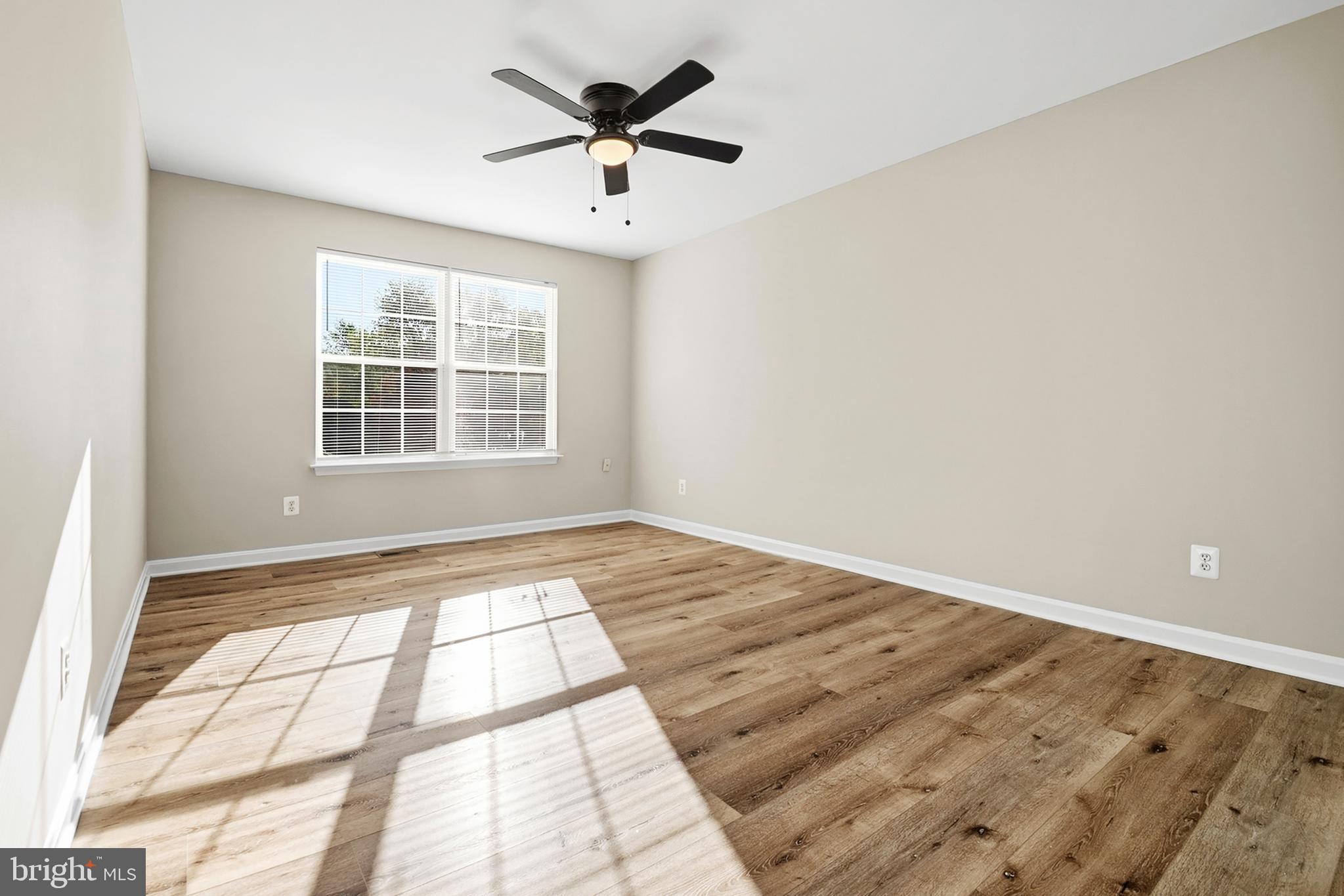 LONG BAR HARBOR - Residential