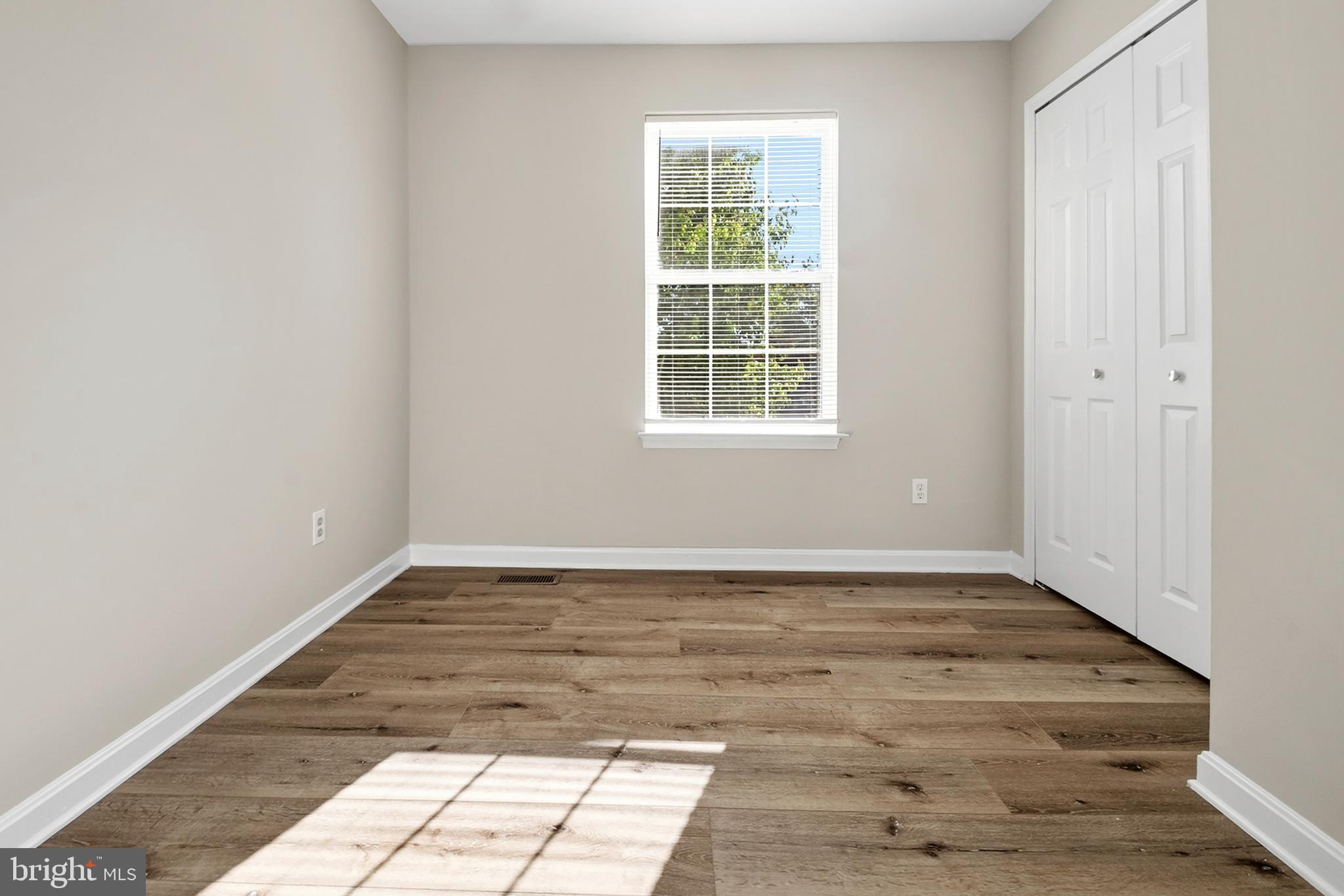 LONG BAR HARBOR - Residential