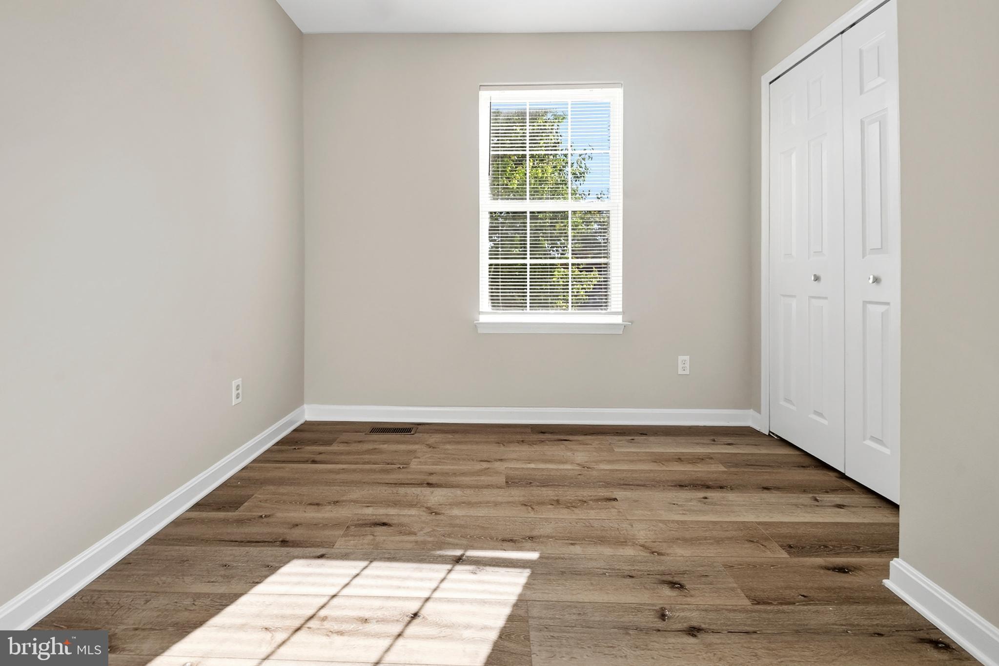 LONG BAR HARBOR - Residential